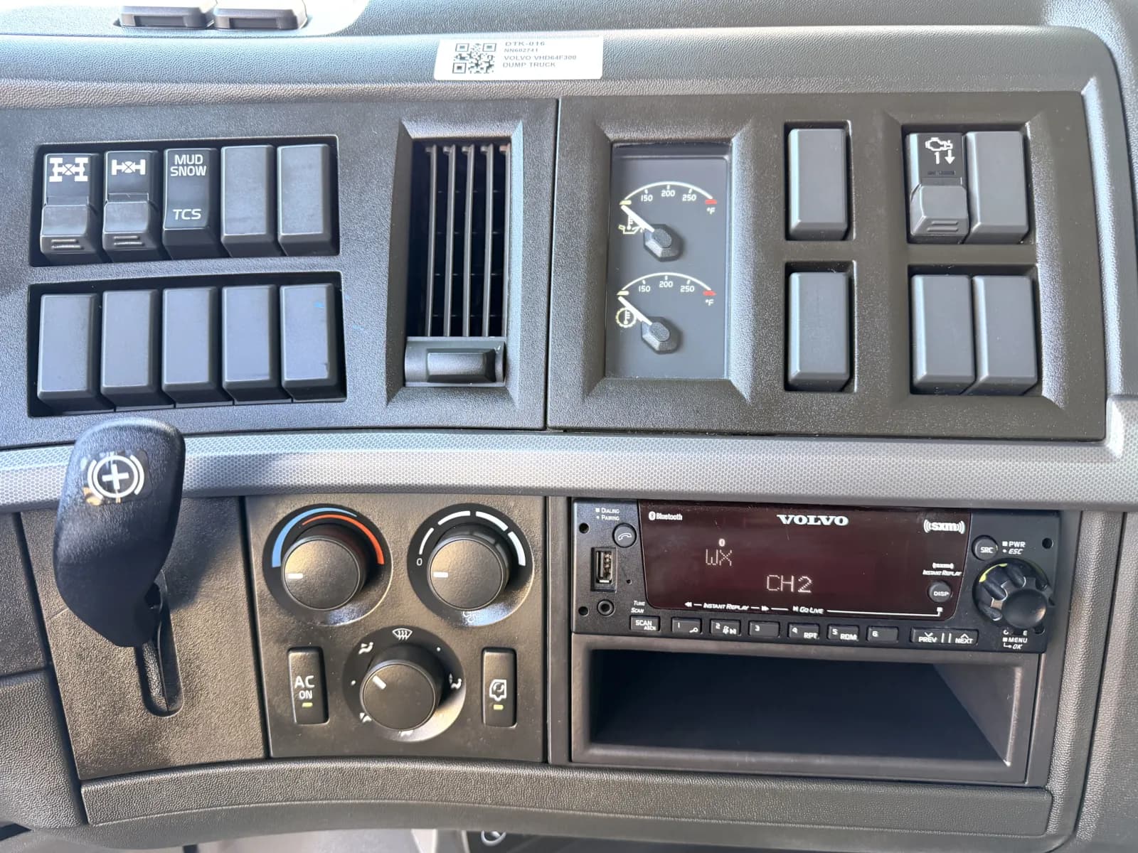 2022 Volvo VHD 300 — photo 19