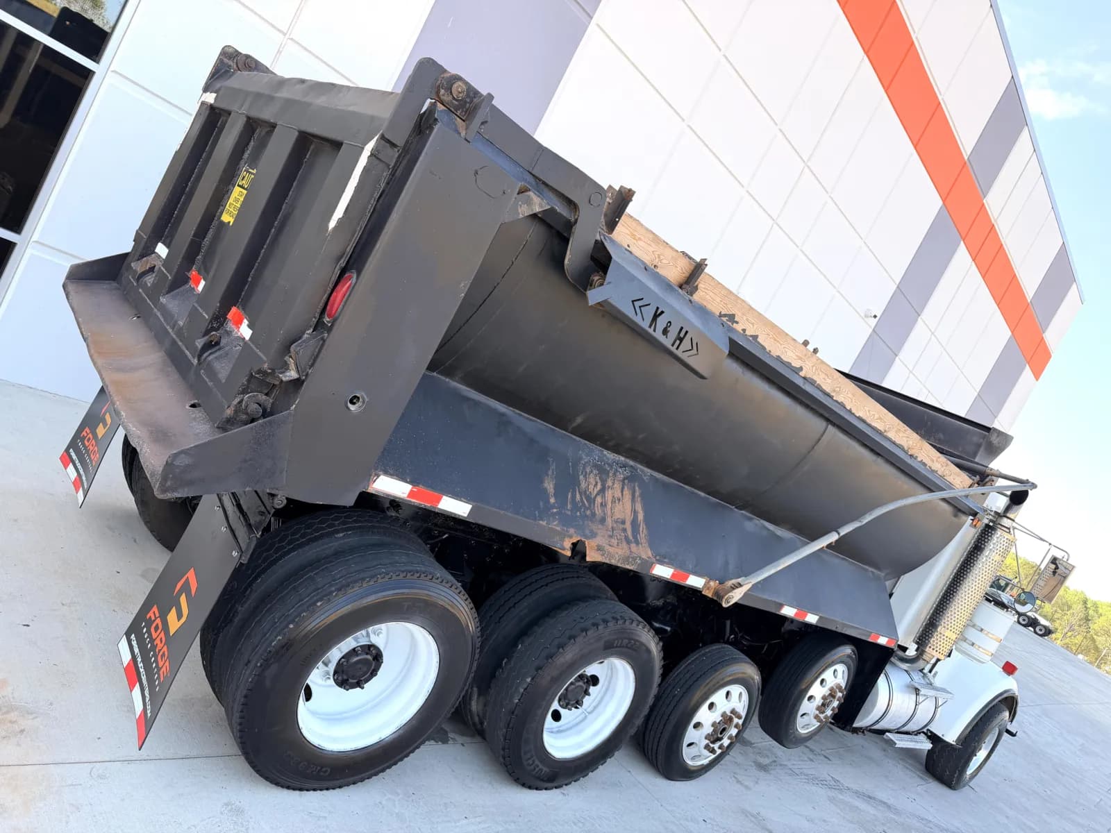 2001 Kenworth W900 — photo 12