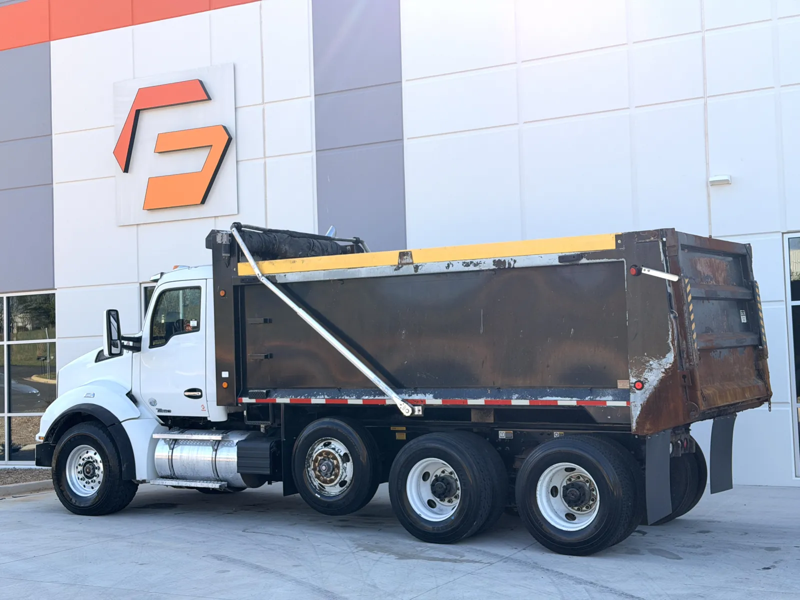 2016 Kenworth T880 — photo 7