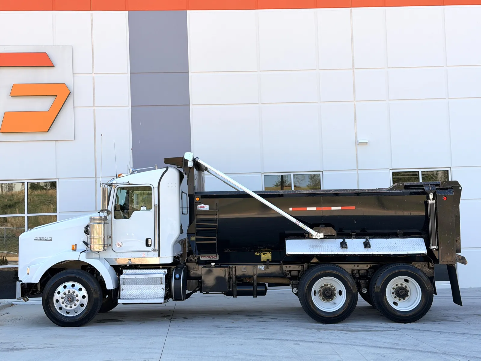 2019 Kenworth T800 — photo 5