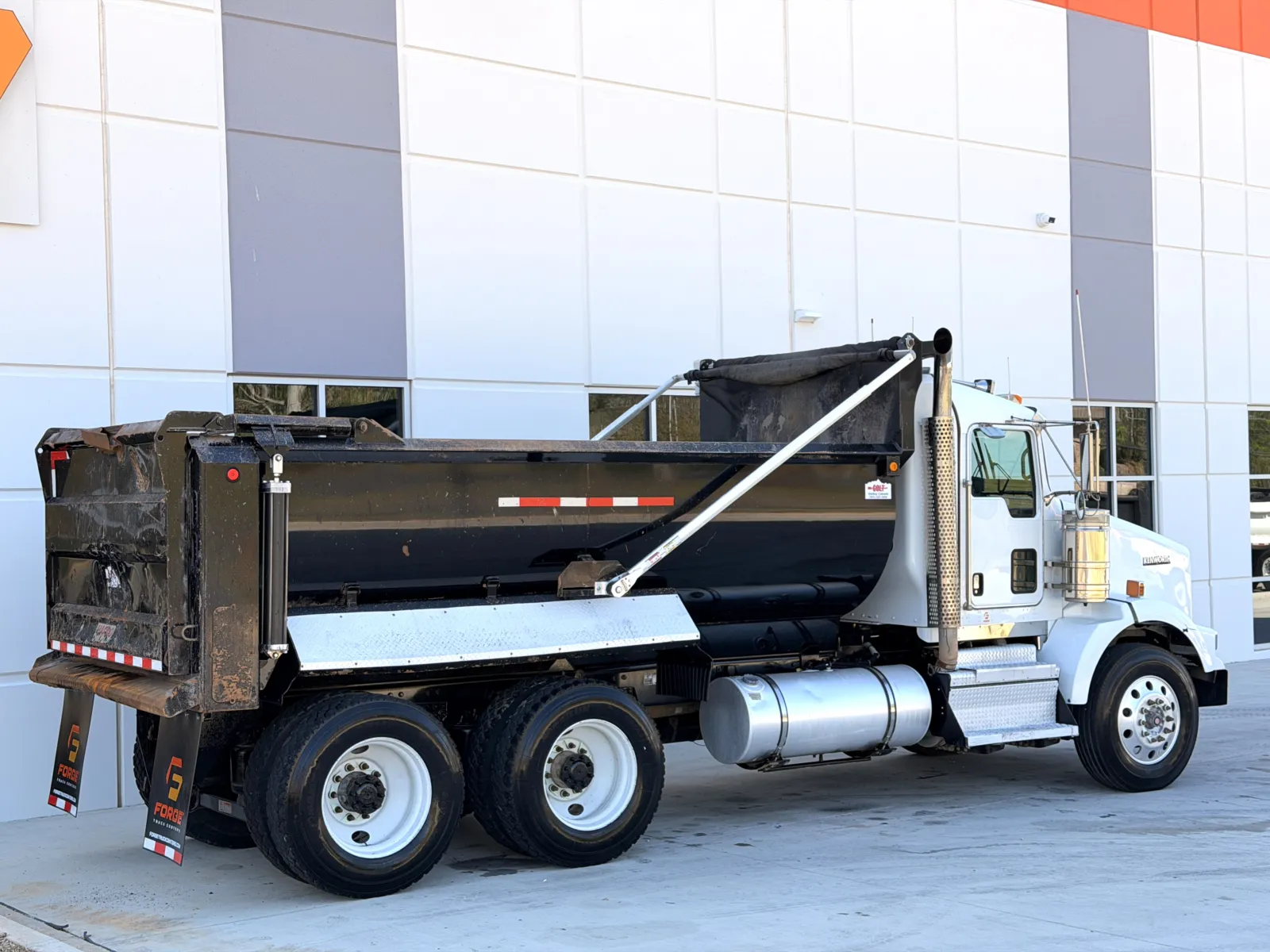 2019 Kenworth T800 — photo 6