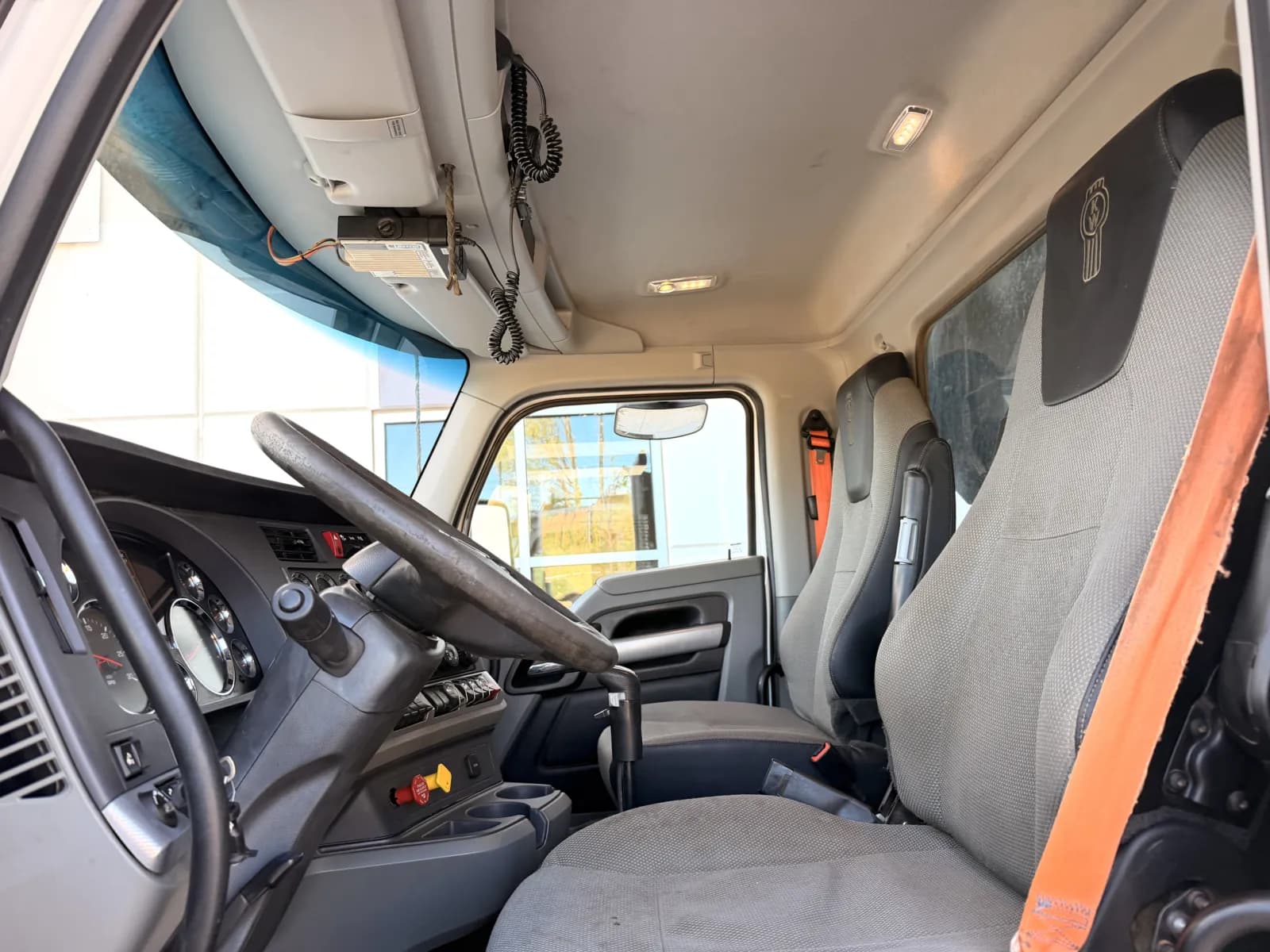 2020 Kenworth T880 — photo 15