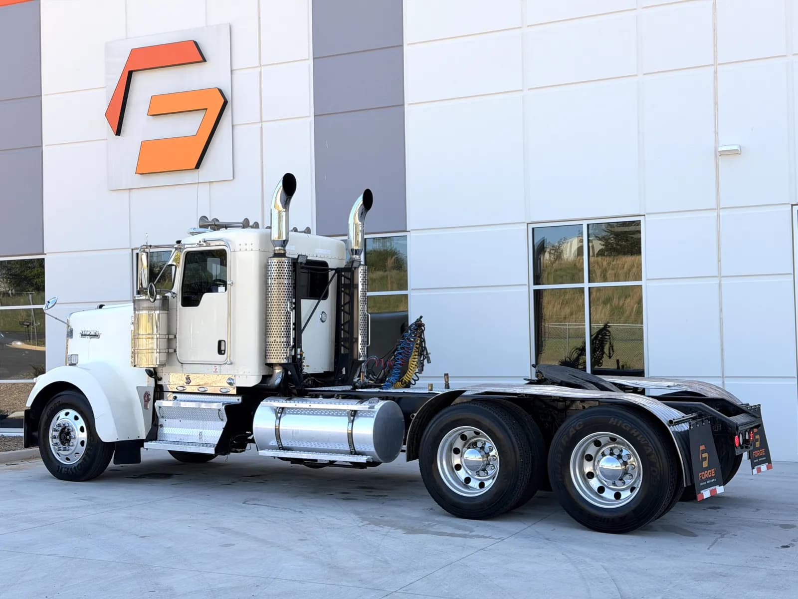 2005 Kenworth W900 — photo 6