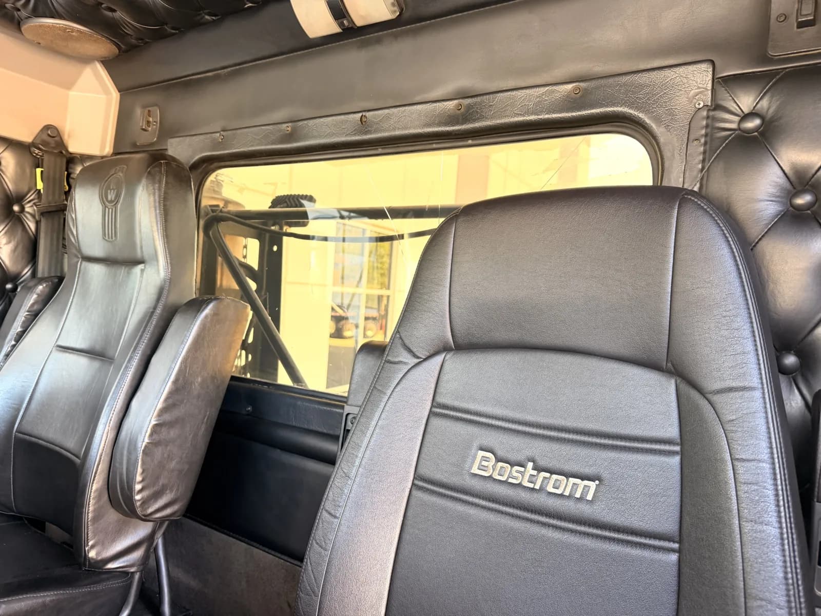 2005 Kenworth W900 — photo 20