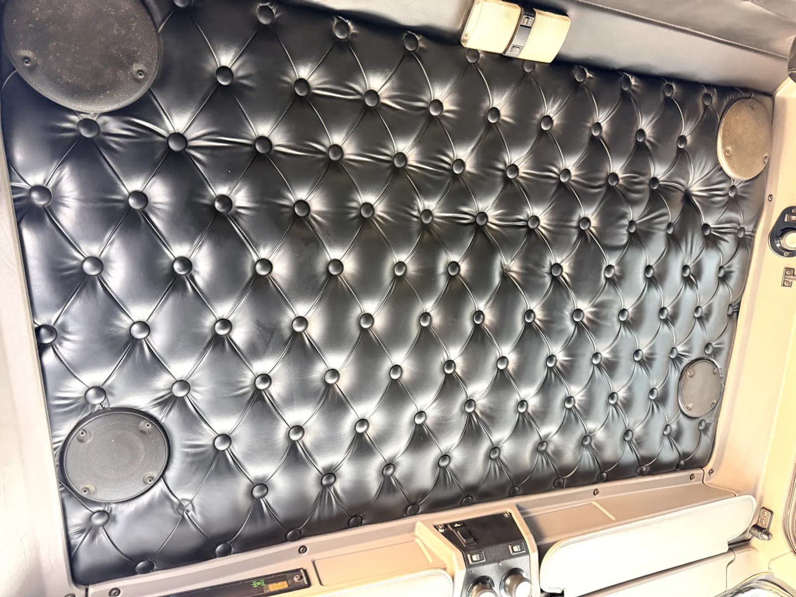 2005 Kenworth W900 — photo 21