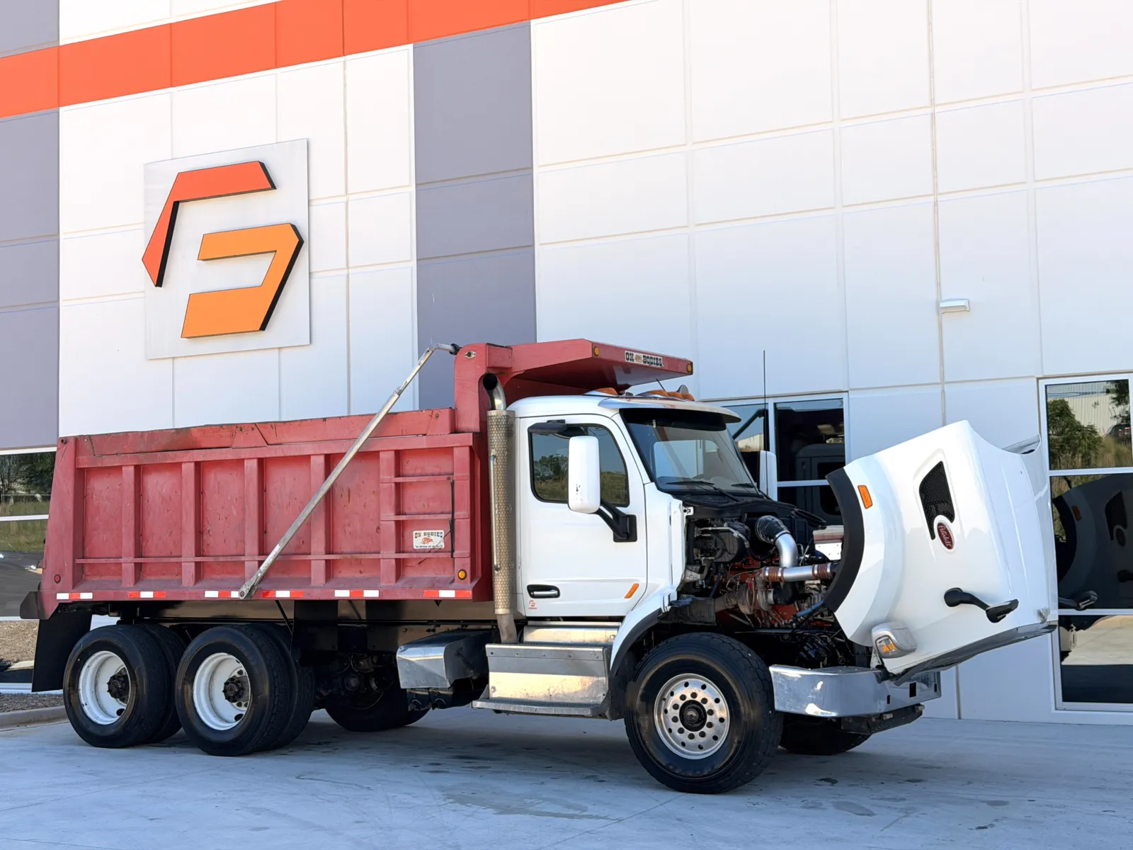 2016 Peterbilt 567 — photo 10