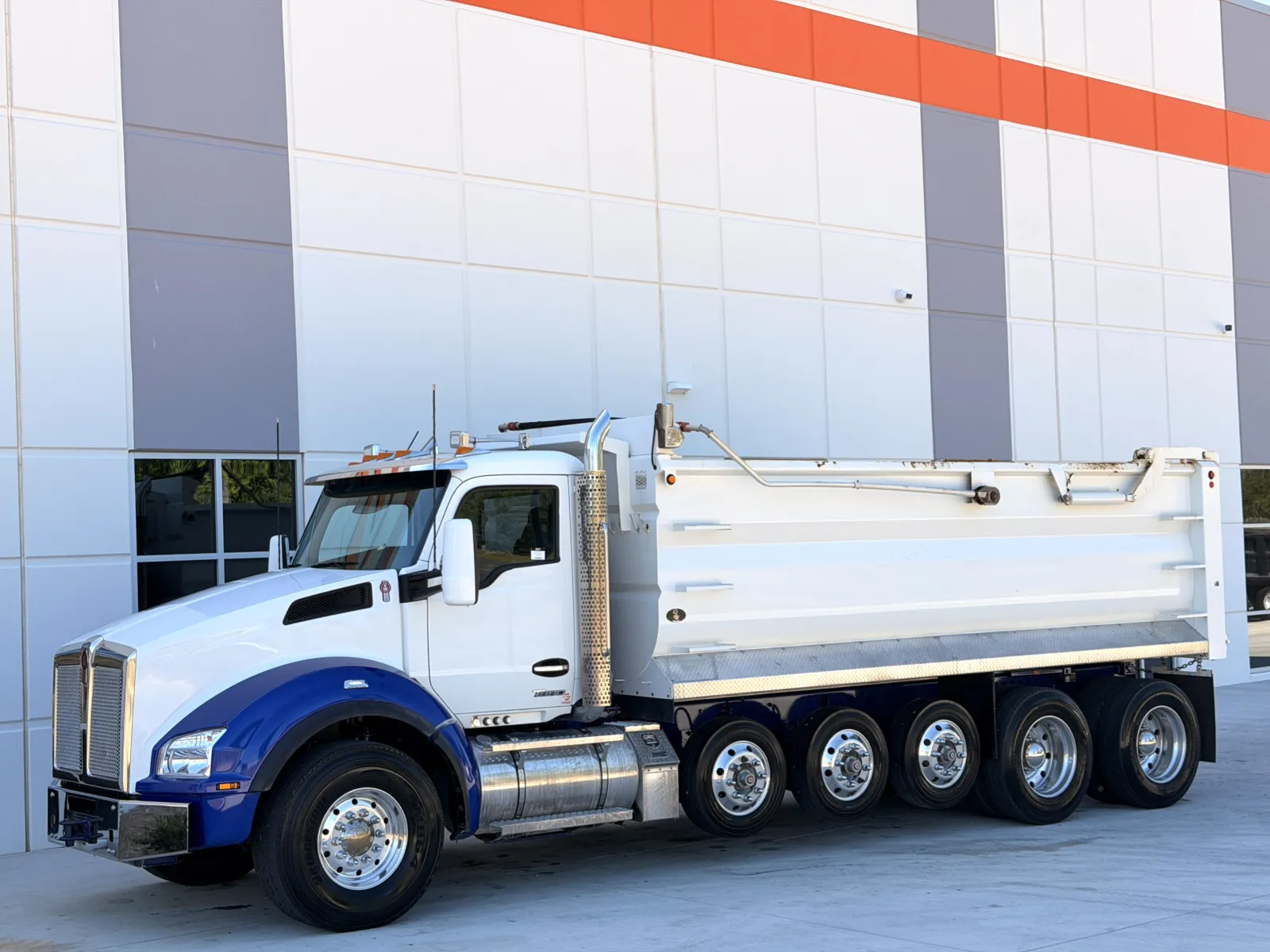 2023 Kenworth T880 — photo 3