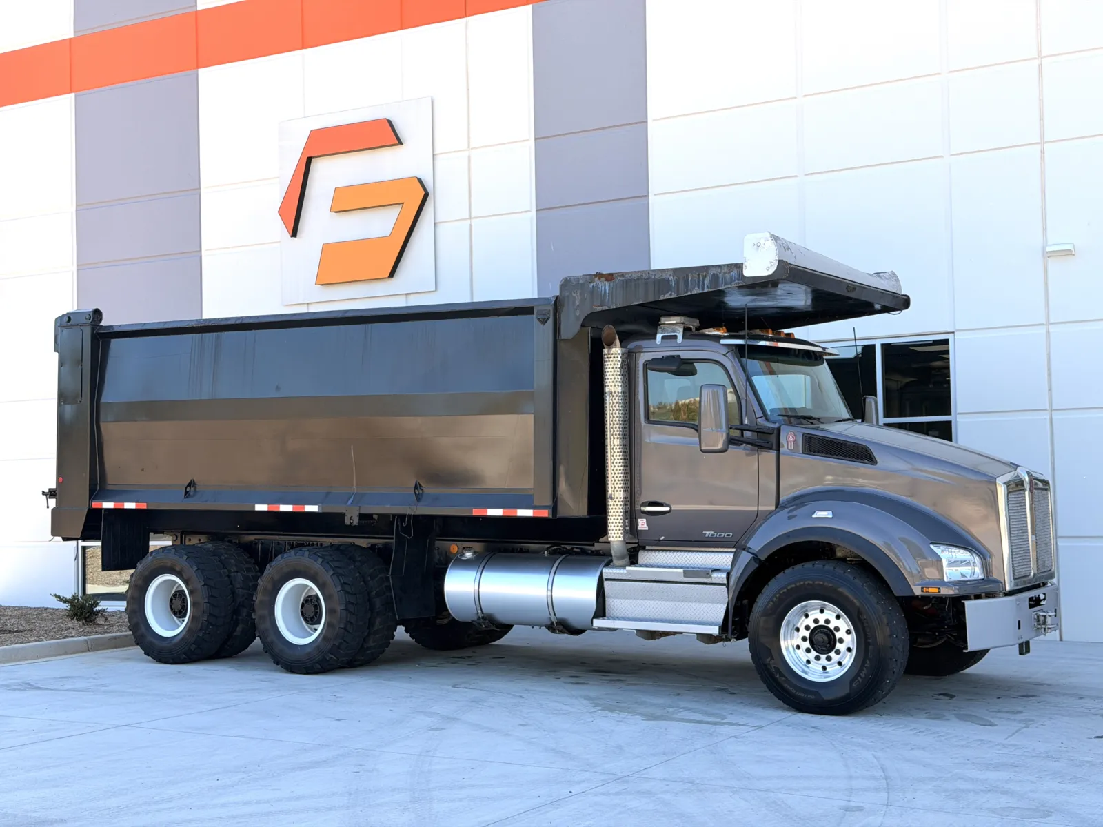 2020 Kenworth T880 — photo 2