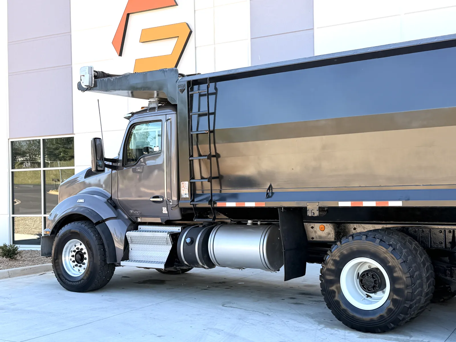 2020 Kenworth T880 — photo 9