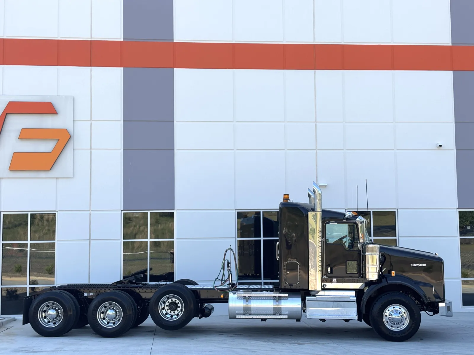 2024 Kenworth T800 — photo 3