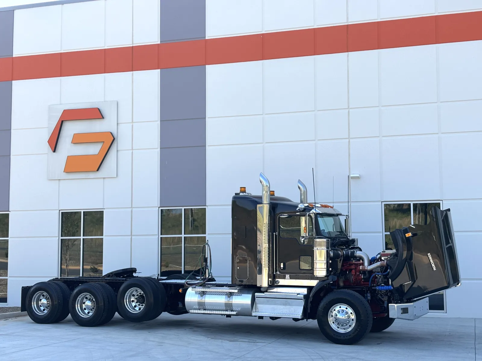 2024 Kenworth T800 — photo 9