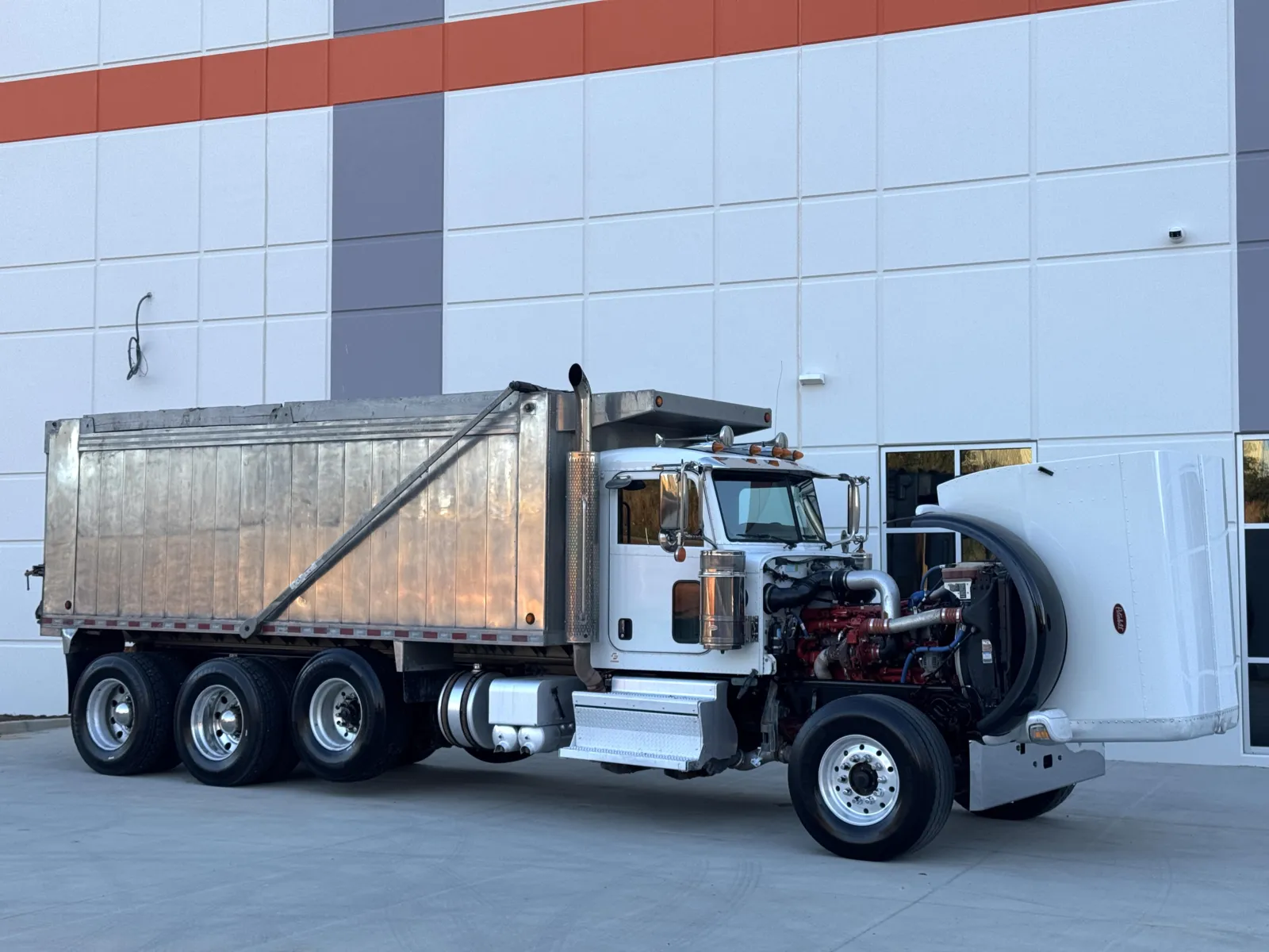 2020 Peterbilt 389 — photo 11