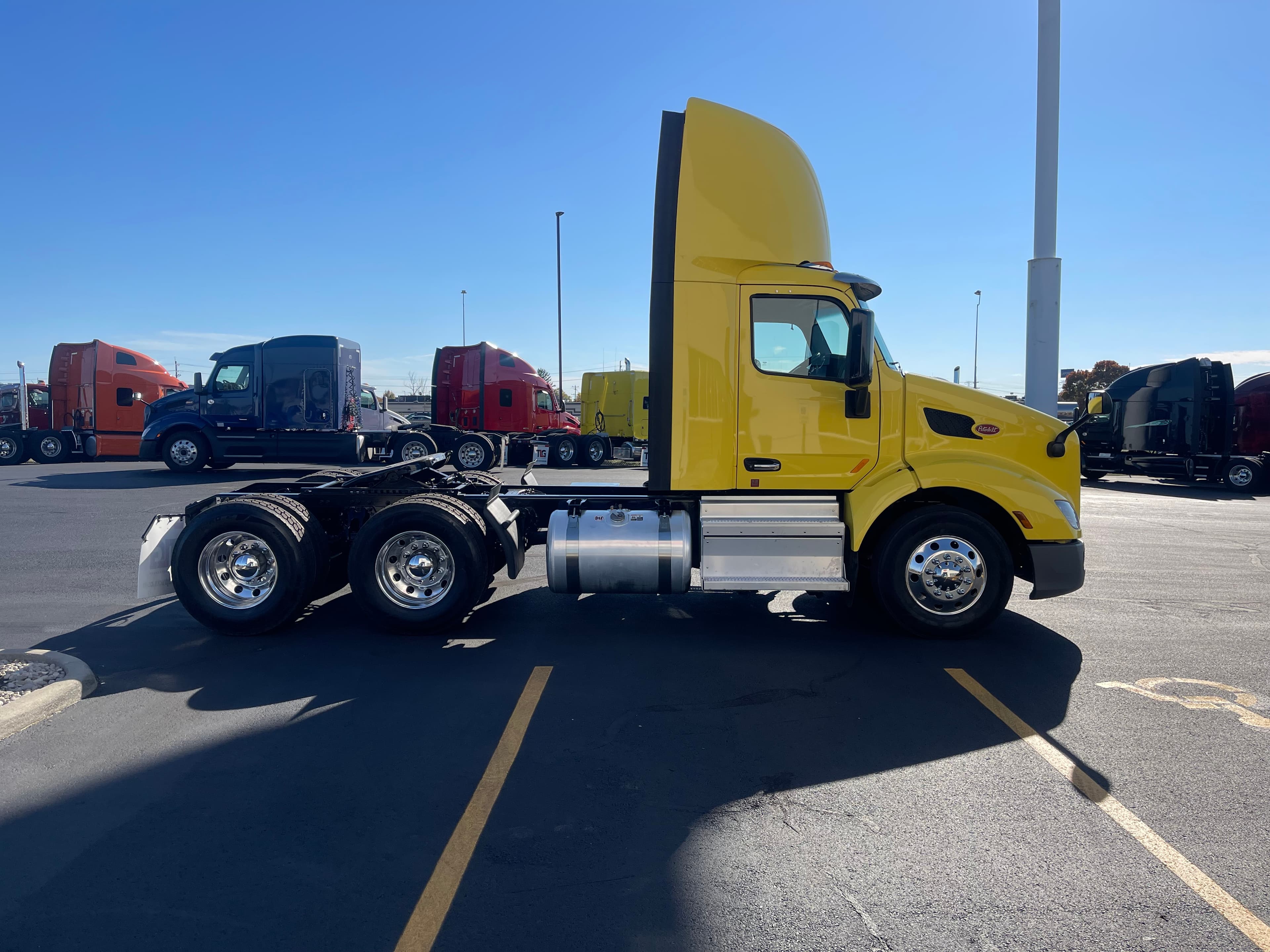 2021 Peterbilt 579 — photo 6