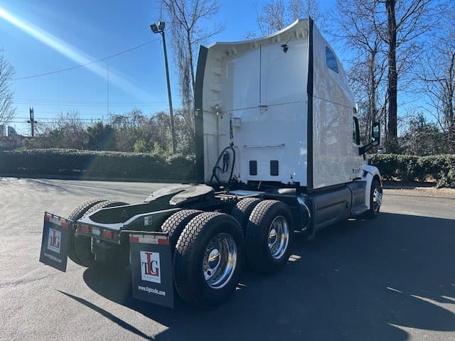 2021 Peterbilt 579 — photo 4