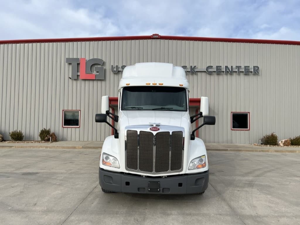 2021 Peterbilt 579 — photo 3