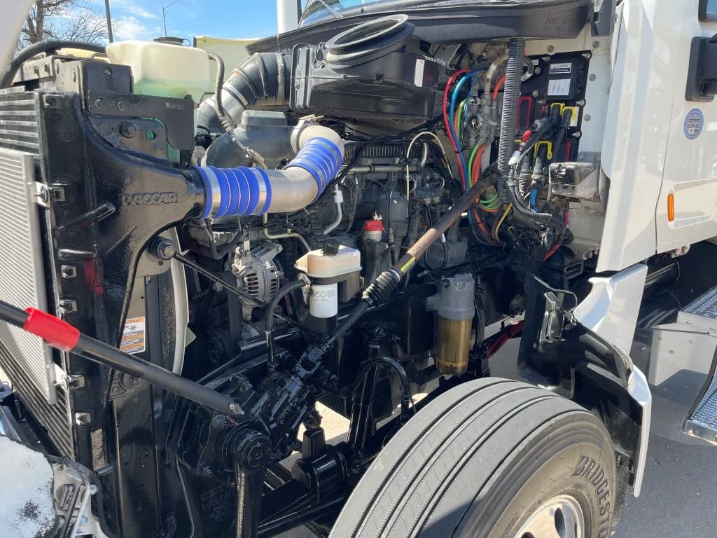 2022 Peterbilt 567 — photo 9