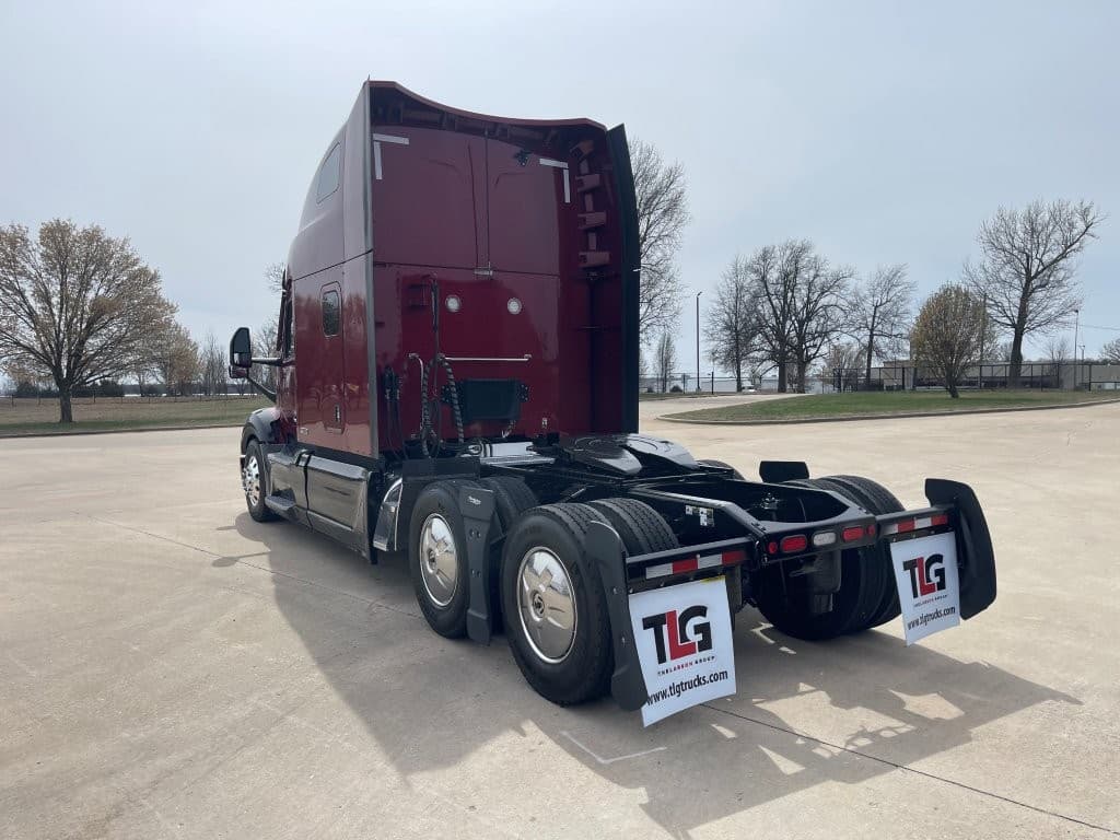 2023 Peterbilt 579 — photo 3