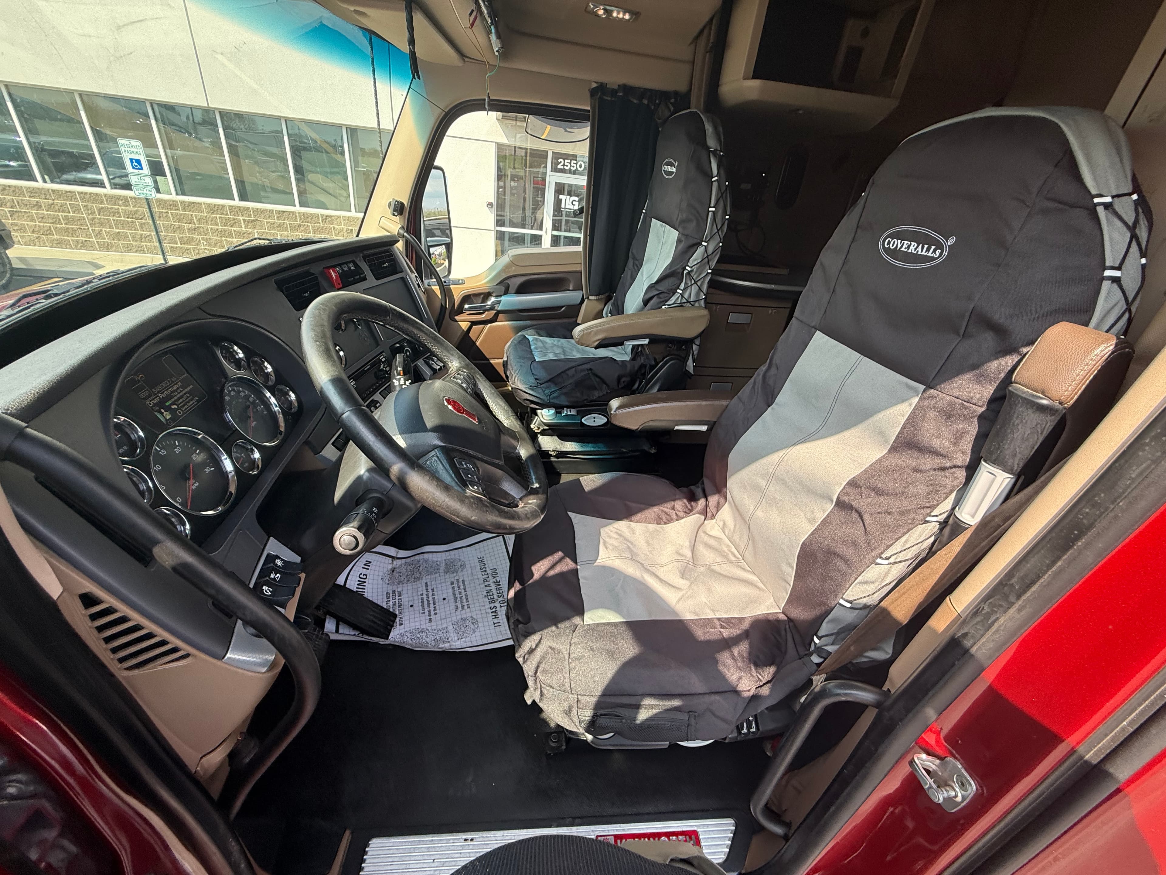 2020 Kenworth T680 — photo 16