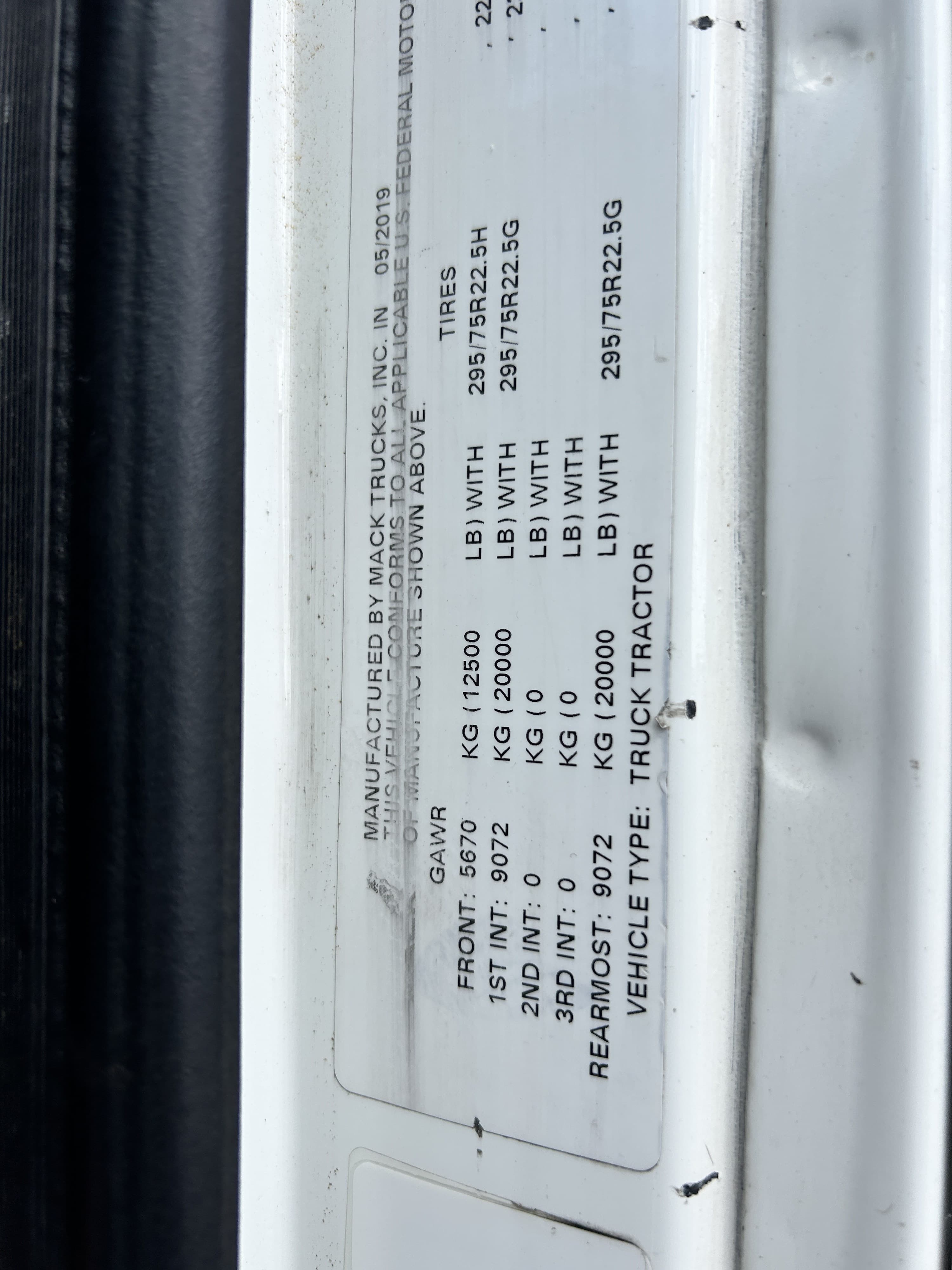 2020 Mack Anthem — photo 20