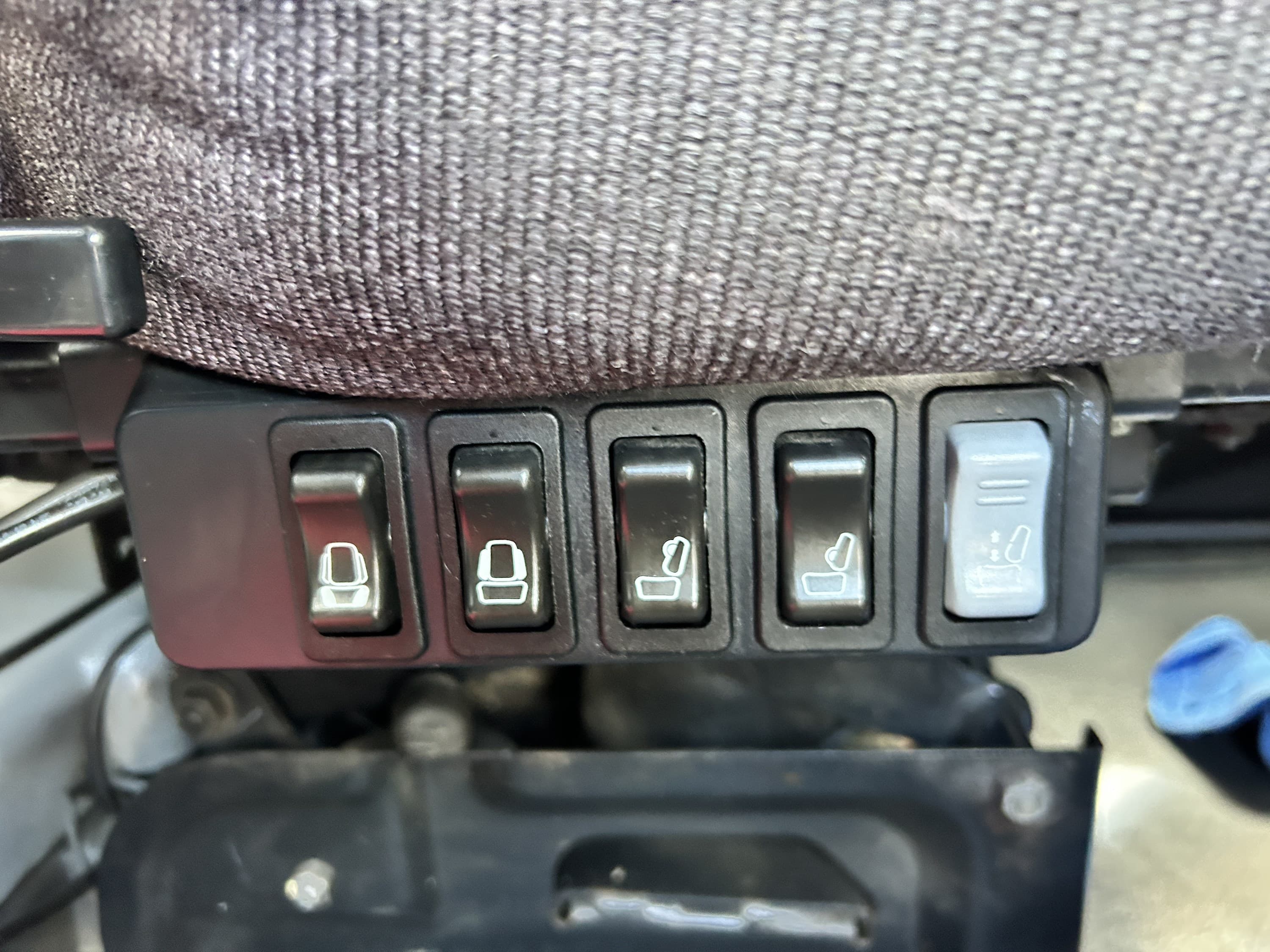 2020 Mack Anthem — photo 30