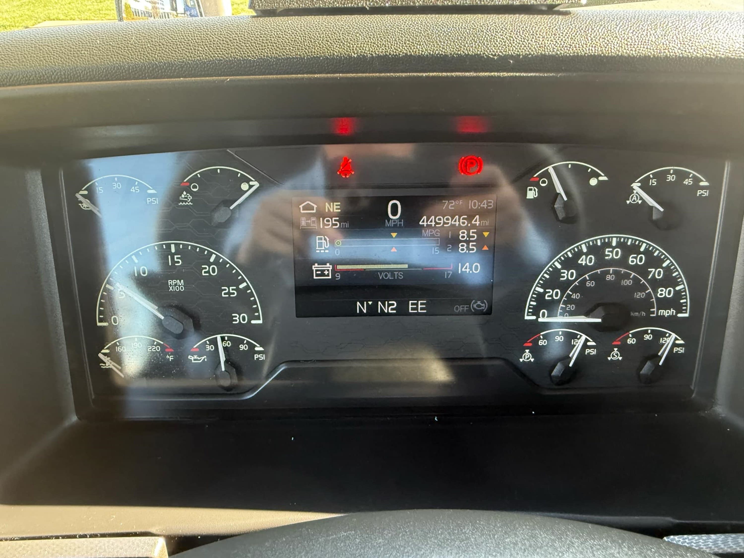 2021 Volvo VNL 760 — photo 9