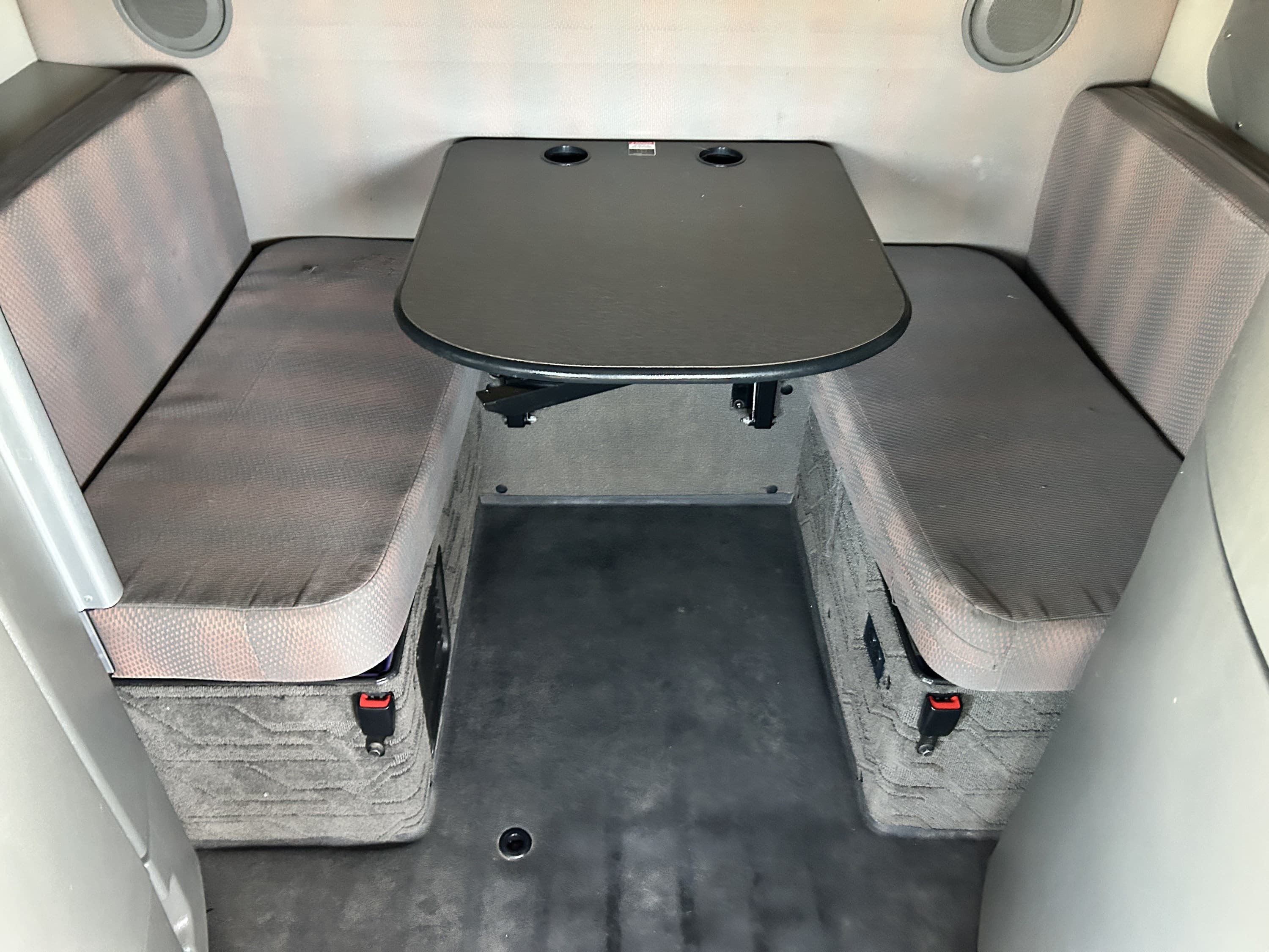 2020 Volvo VNL 860 — photo 31