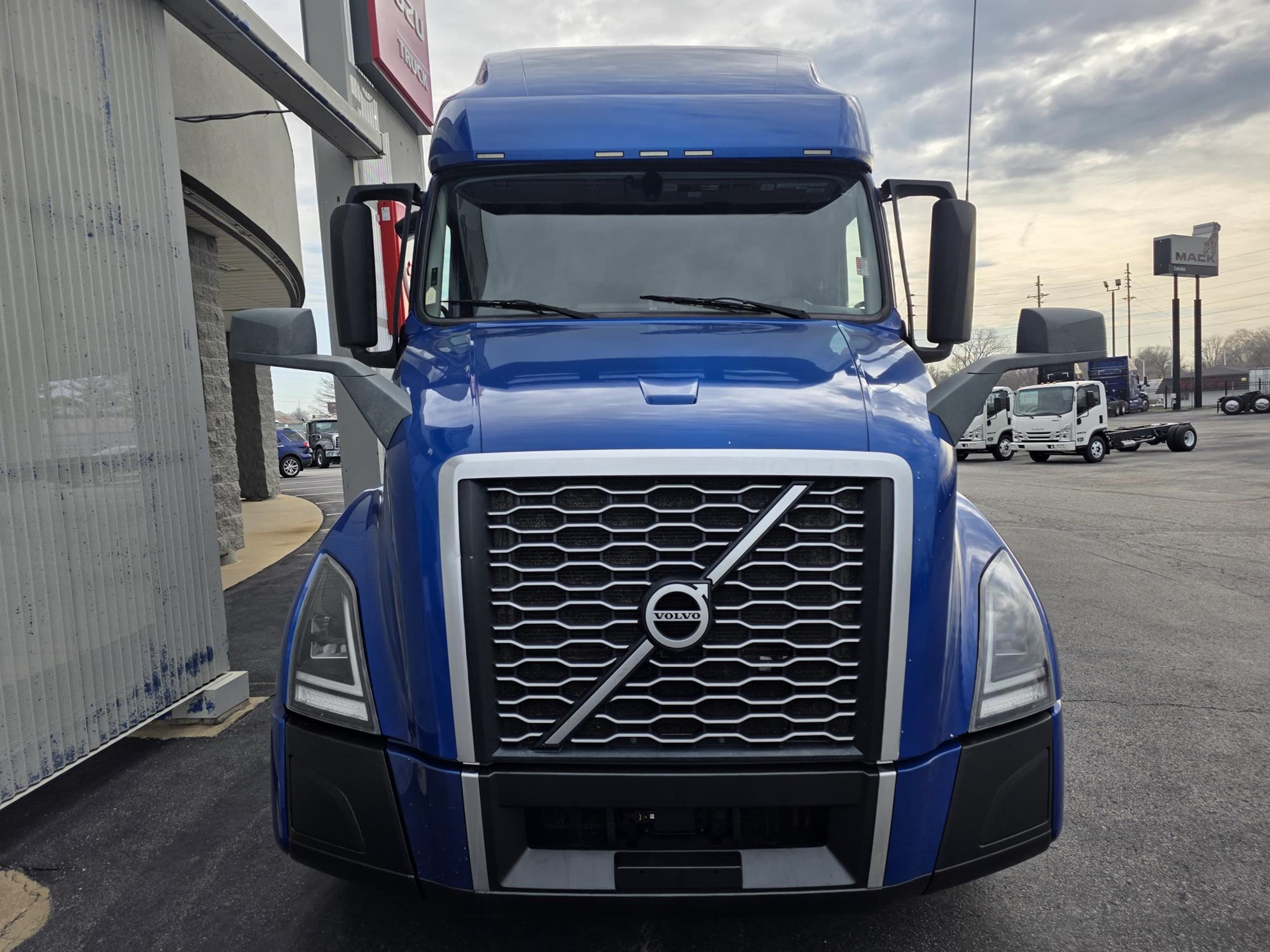 2021 Volvo VNL 760 — photo 3