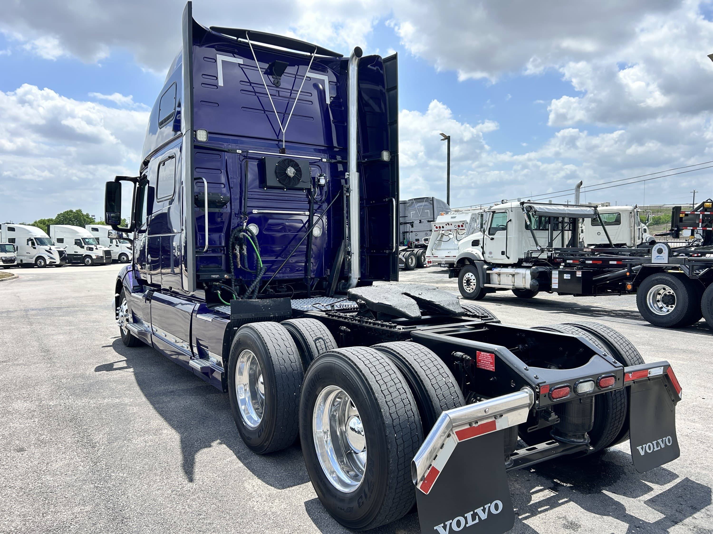 2019 Volvo VNL 860 — photo 5