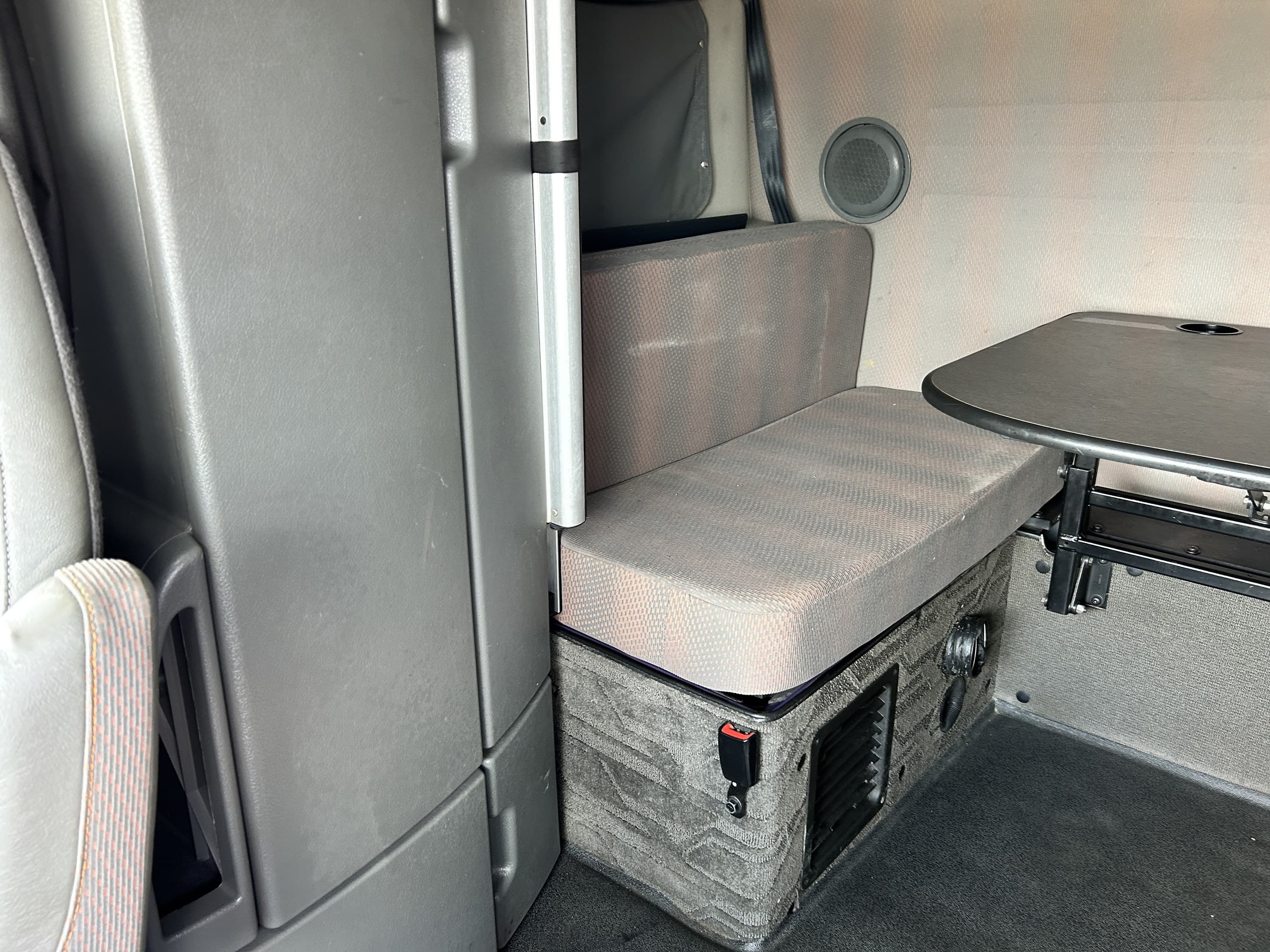 2019 Volvo VNL 860 — photo 32