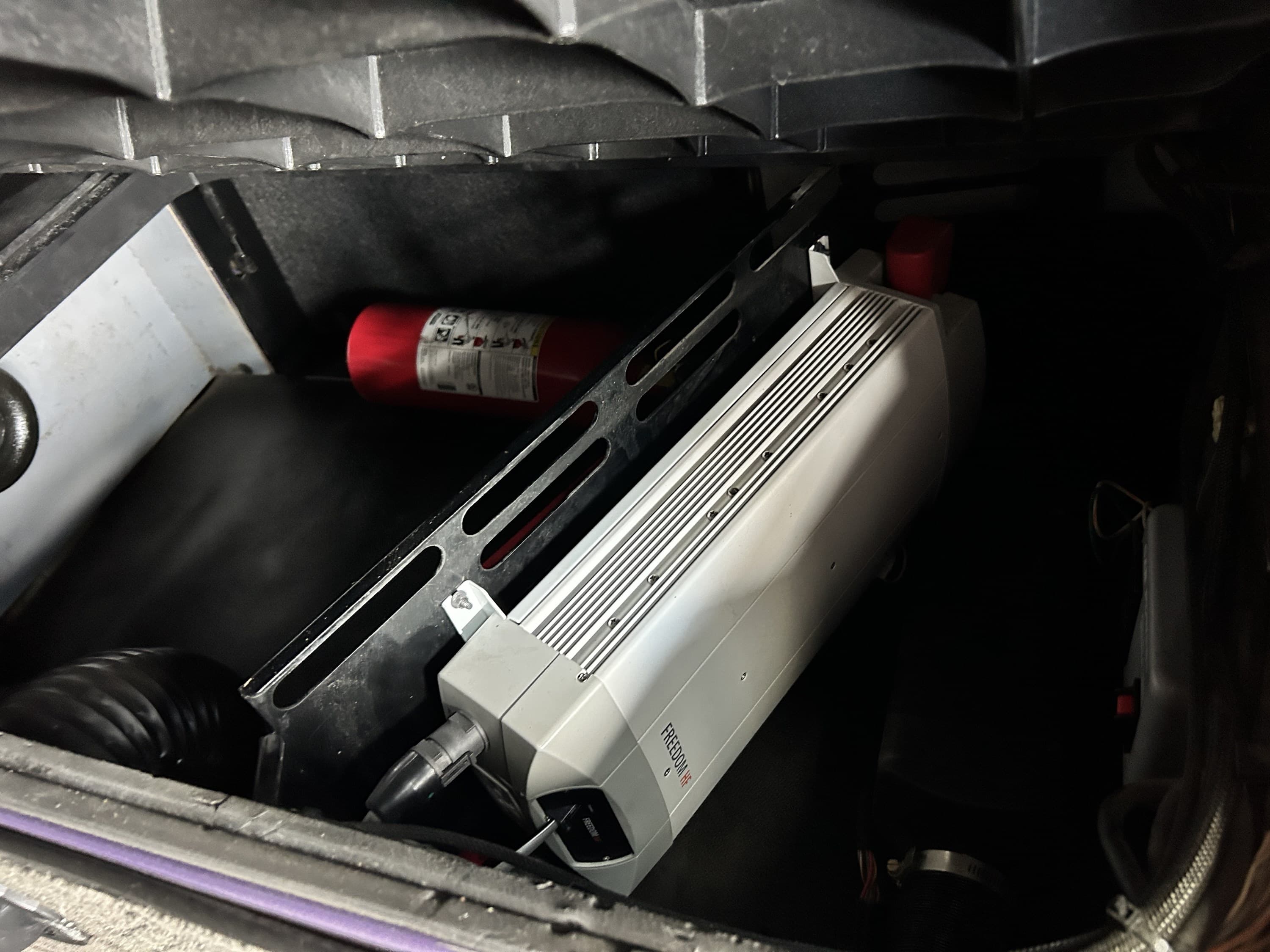 2019 Volvo VNL 860 — photo 37