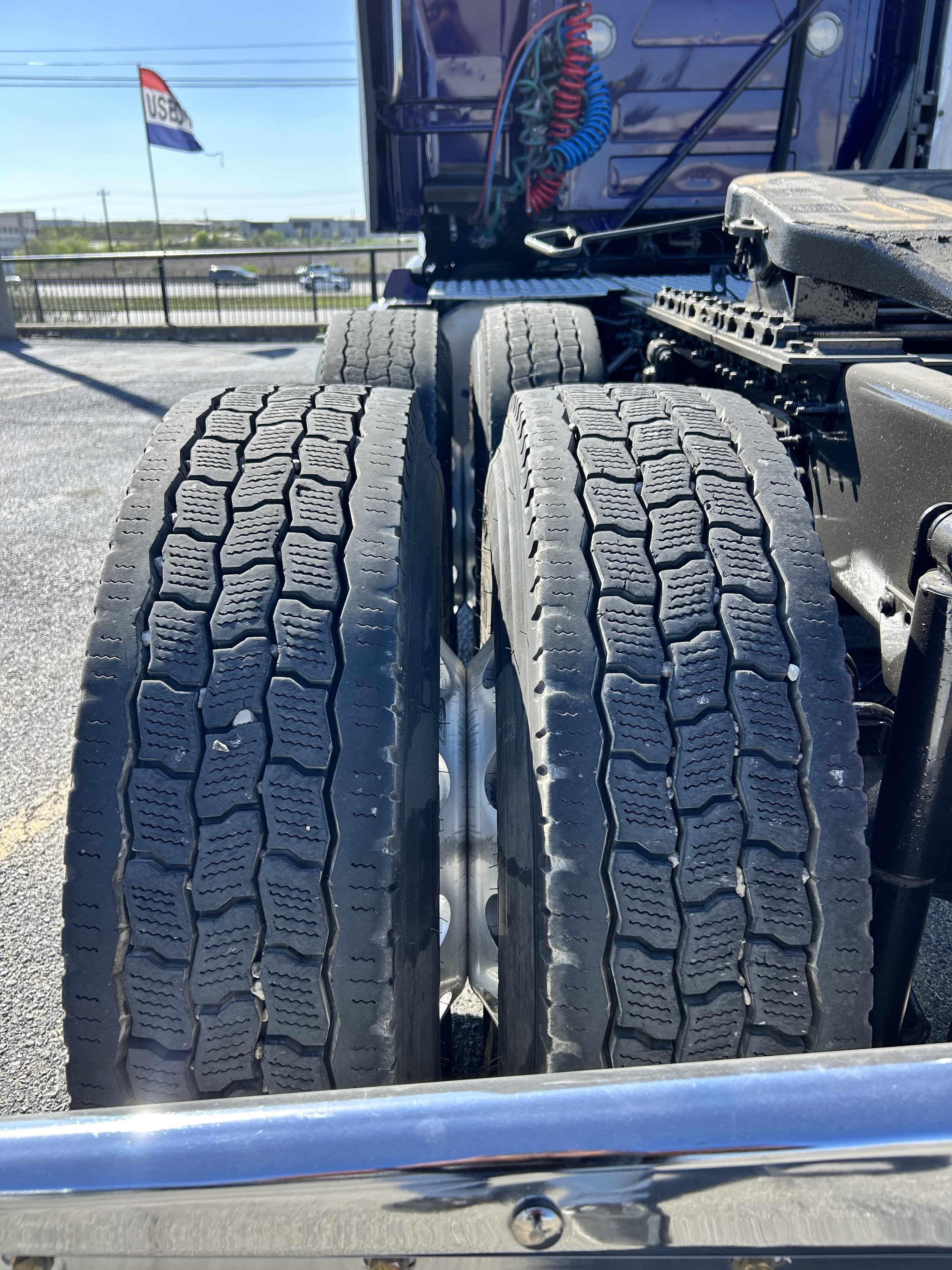 2019 Volvo VNL 860 — photo 10