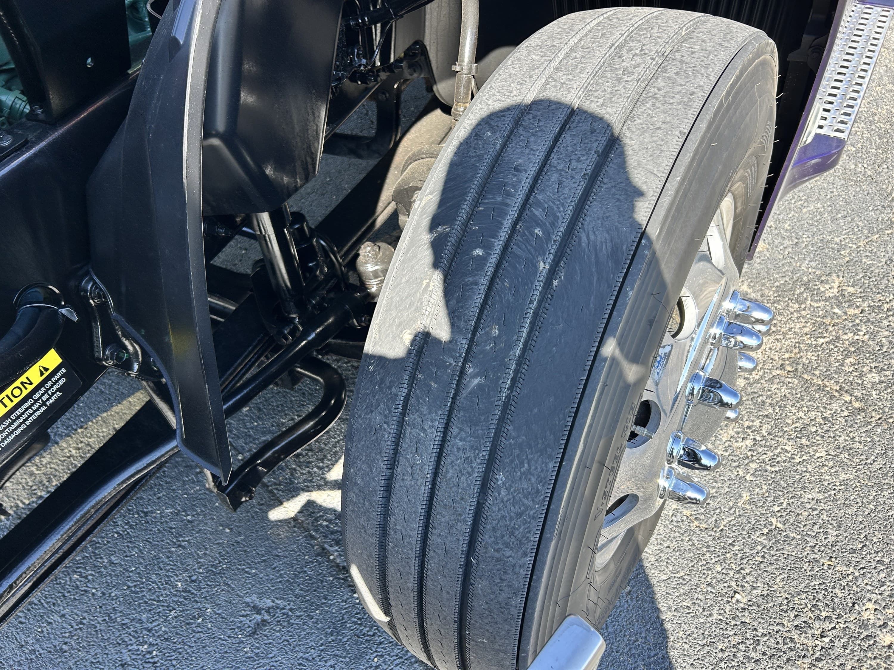 2019 Volvo VNL 860 — photo 16