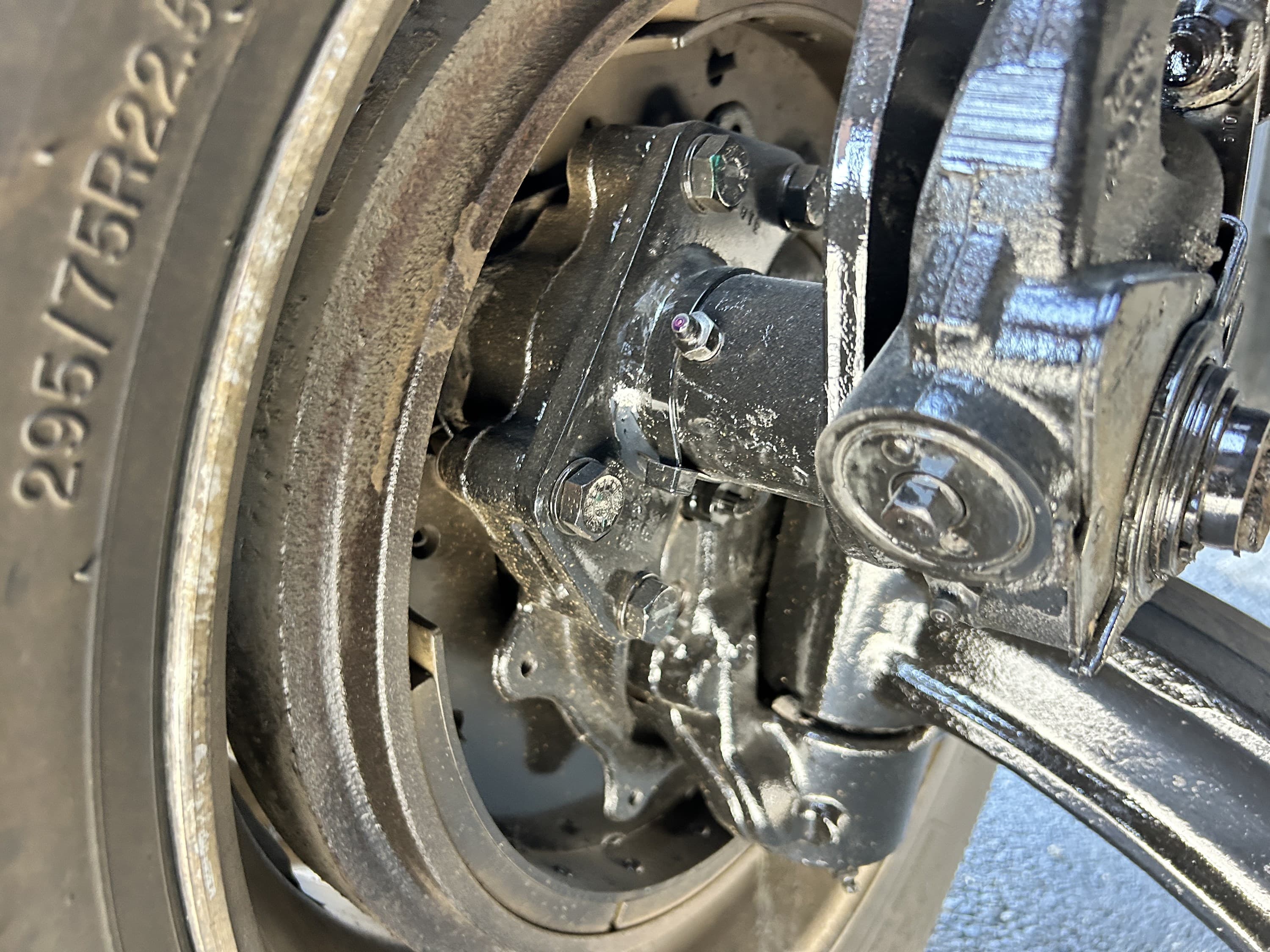 2019 Volvo VNL 860 — photo 21