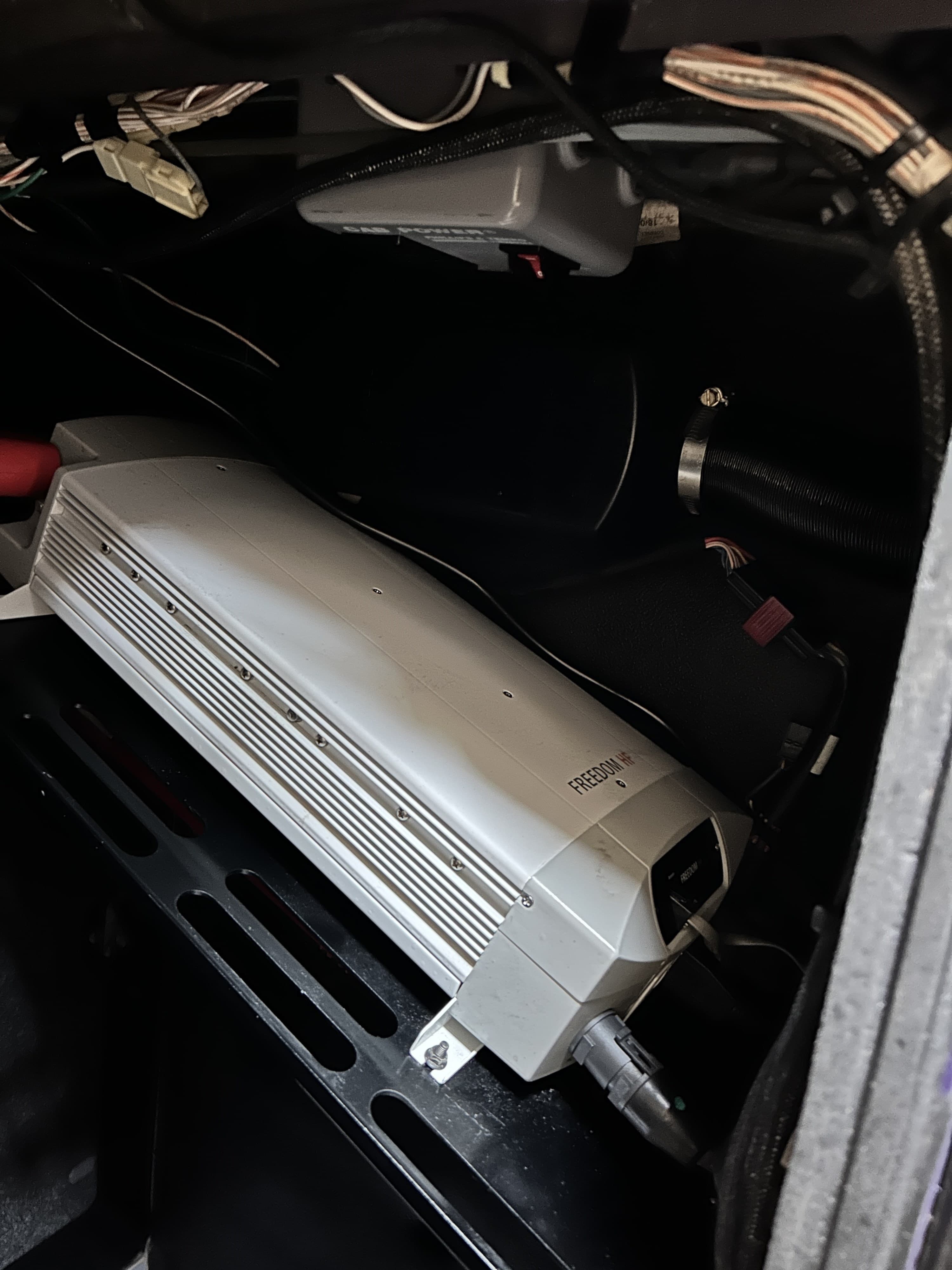 2019 Volvo VNL 860 — photo 39