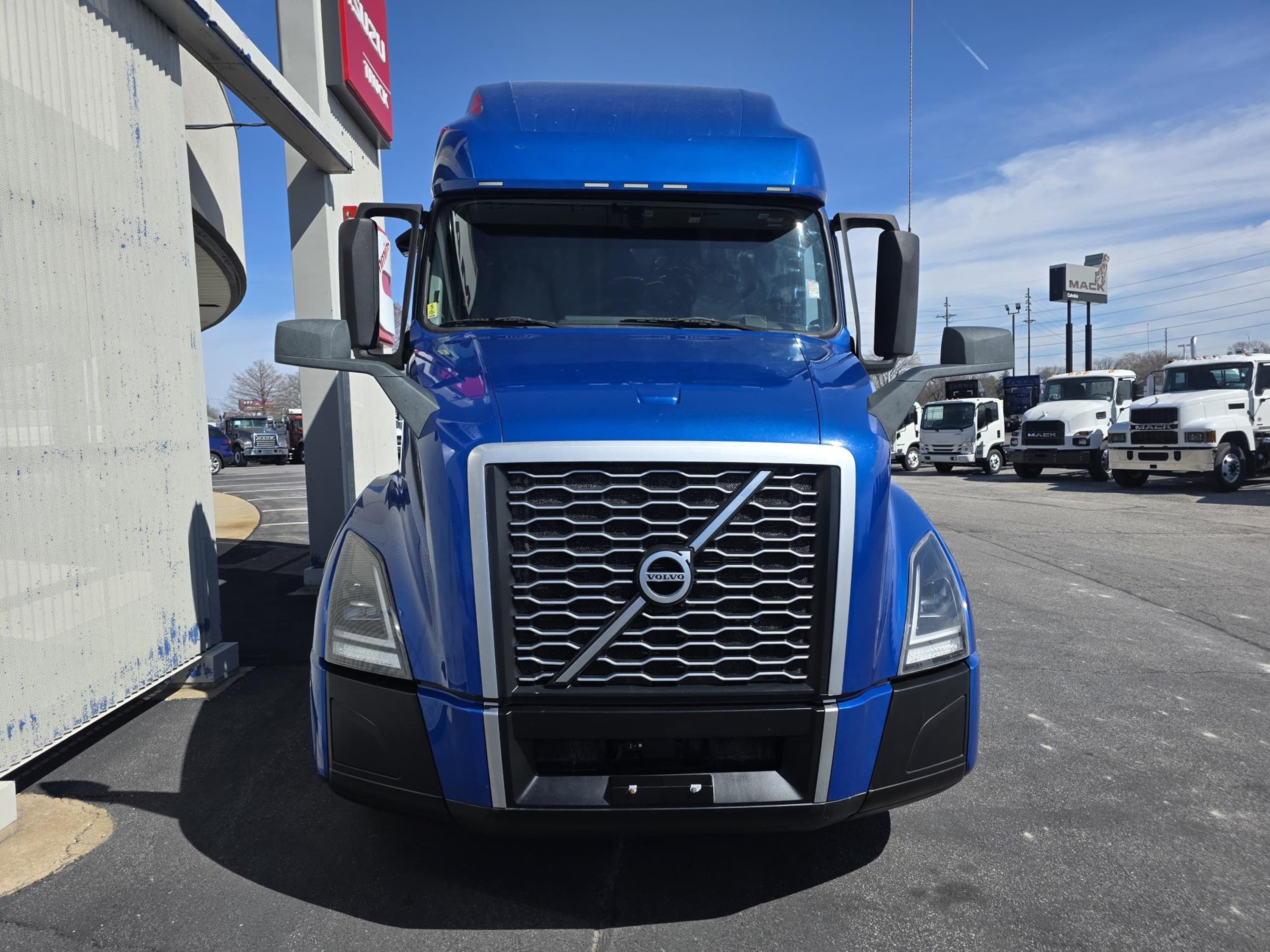 2021 Volvo VNL 760 — photo 3