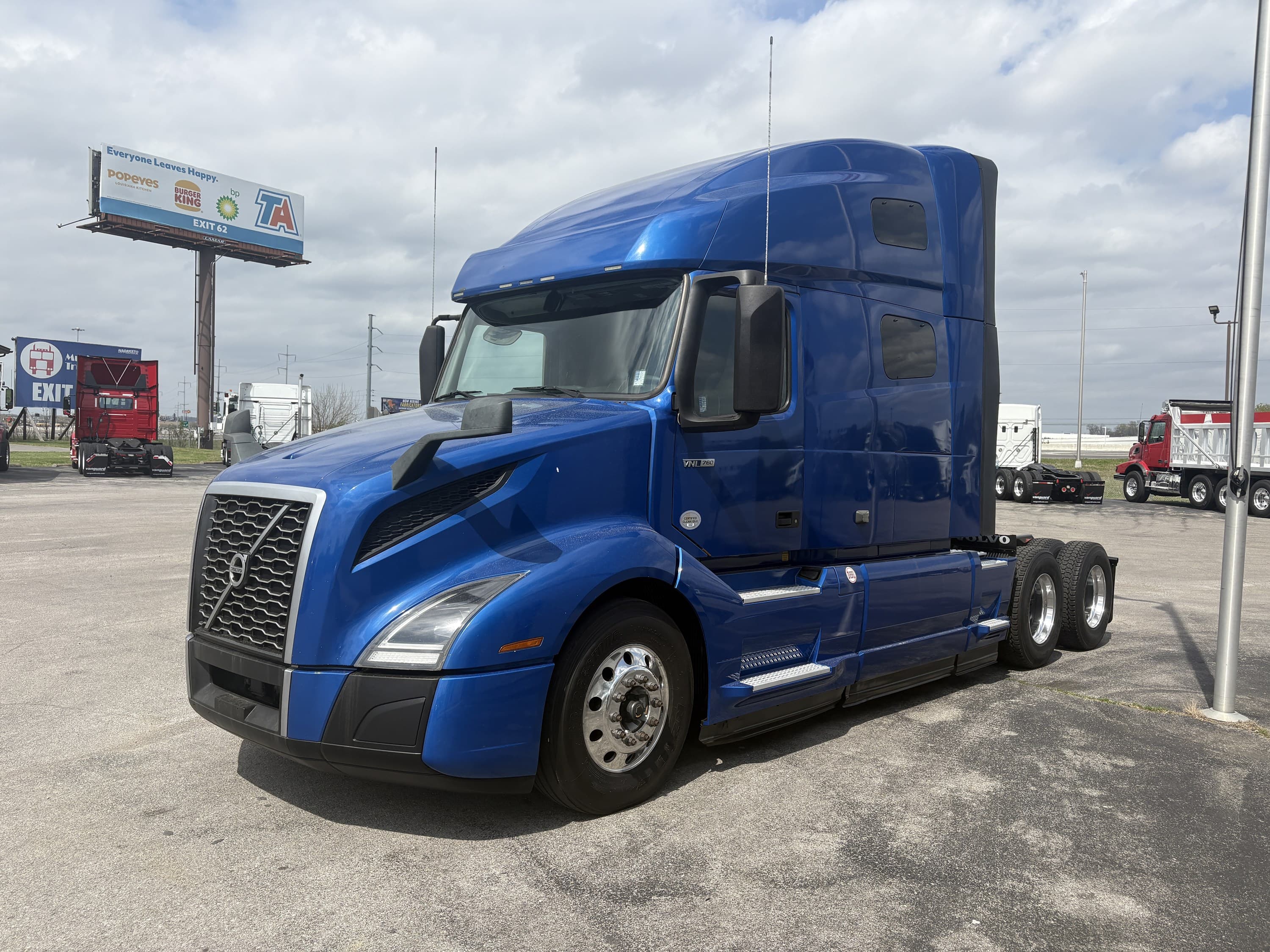 2021 Volvo VNL 760 — photo 2