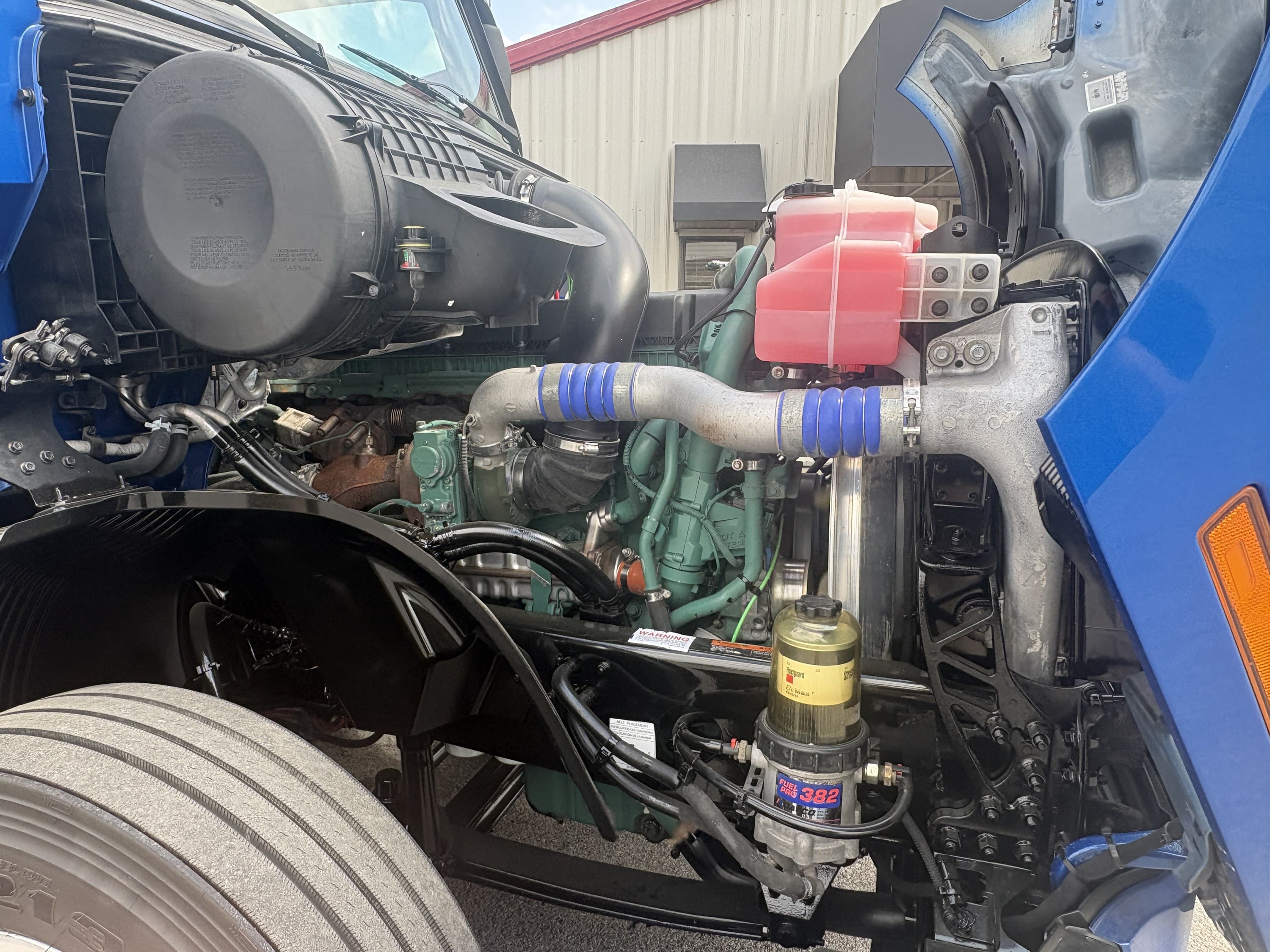 2021 Volvo VNL 760 — photo 12