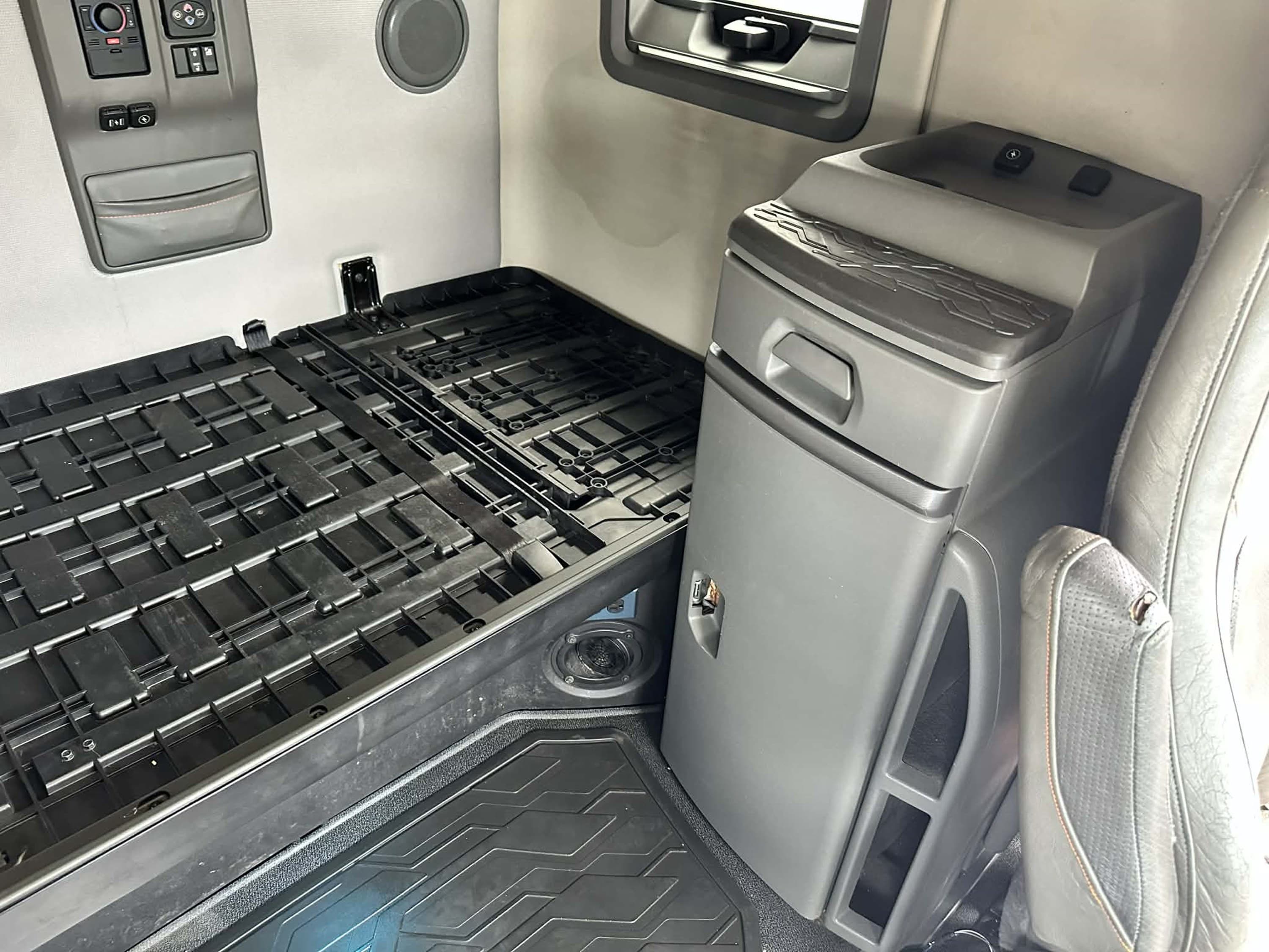 2019 Volvo VNL 760 — photo 12
