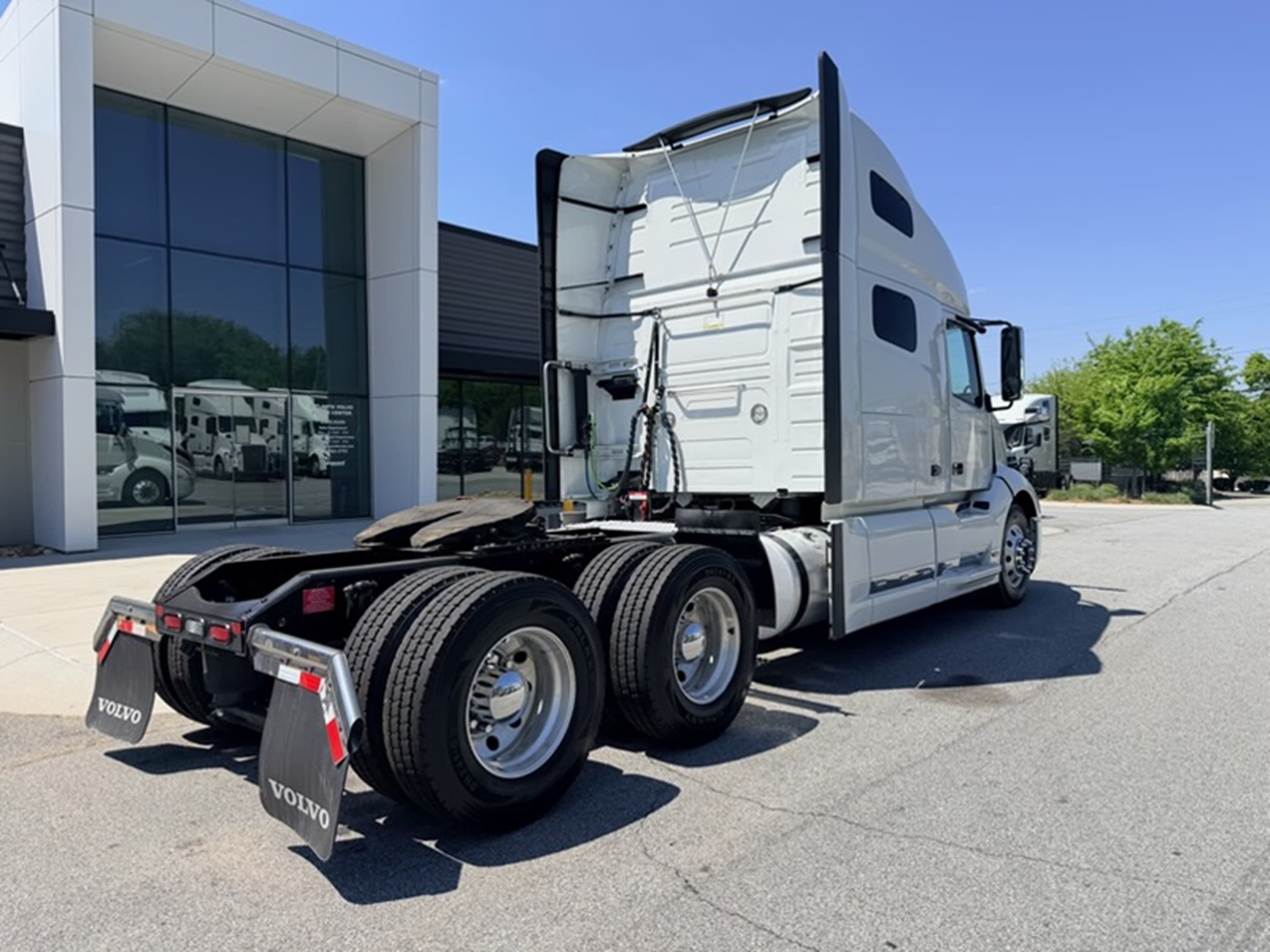 2024 Volvo VNL 760 — photo 3