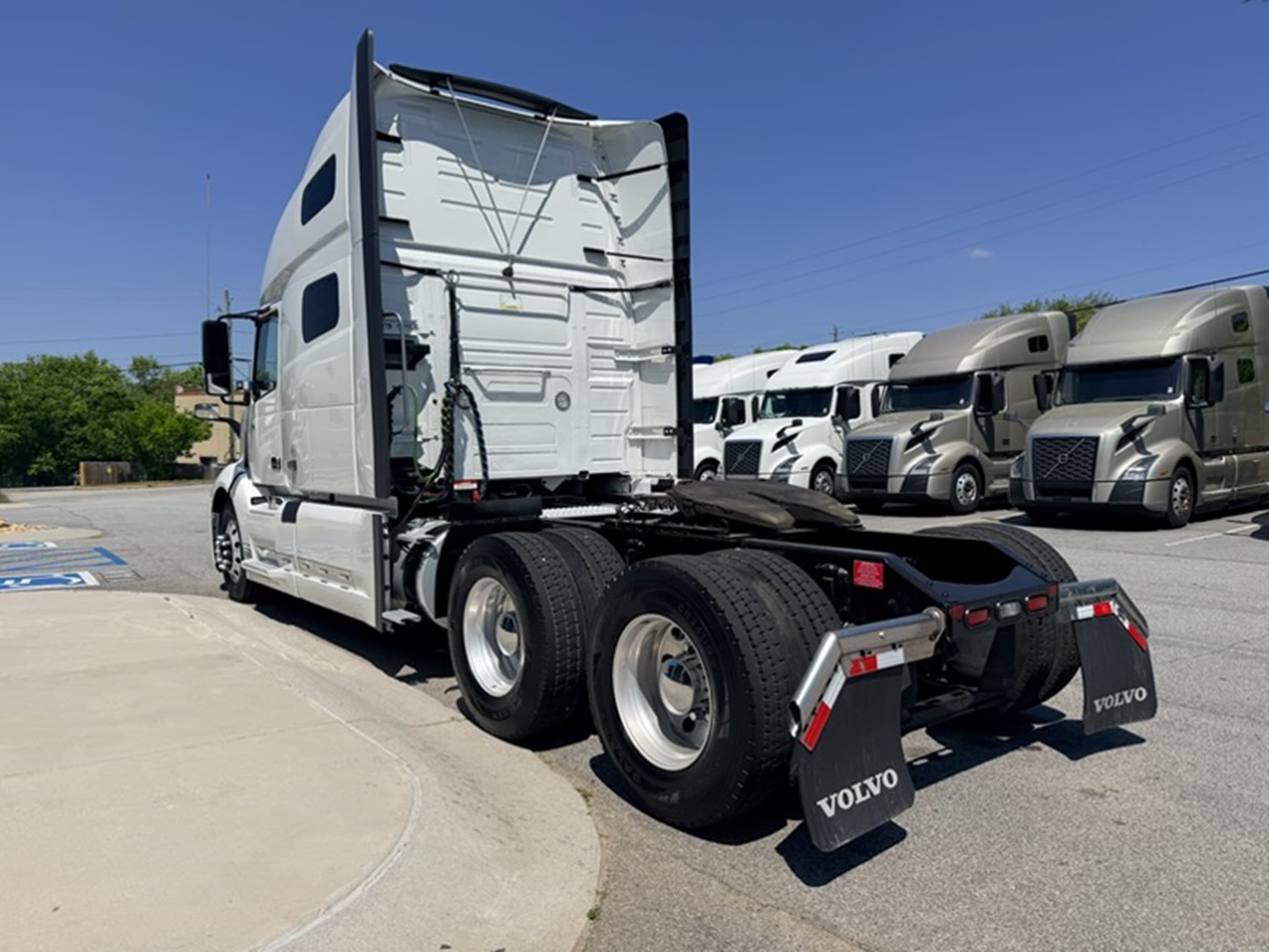 2024 Volvo VNL 760 — photo 5