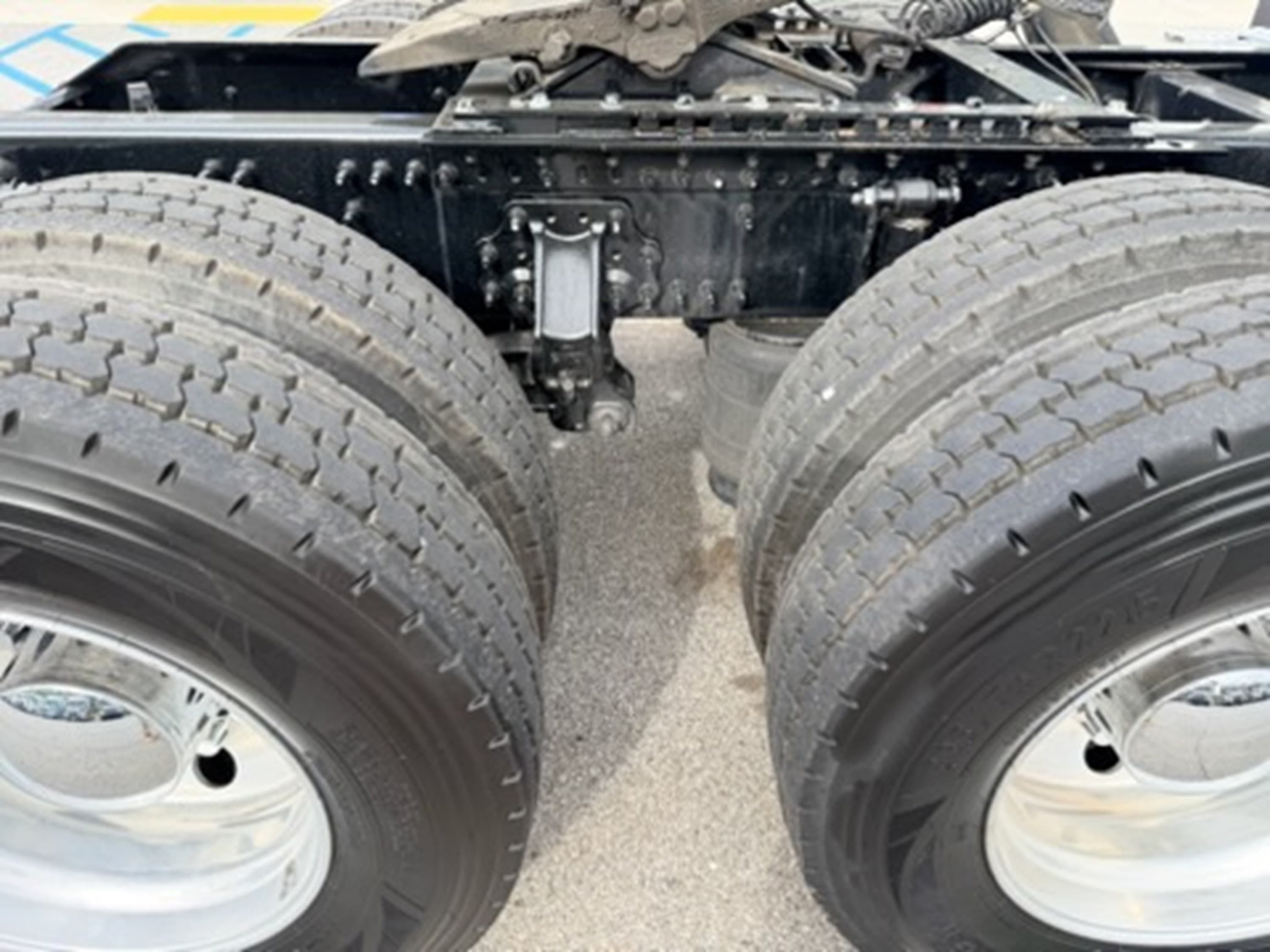 2024 Volvo VNL 760 — photo 9