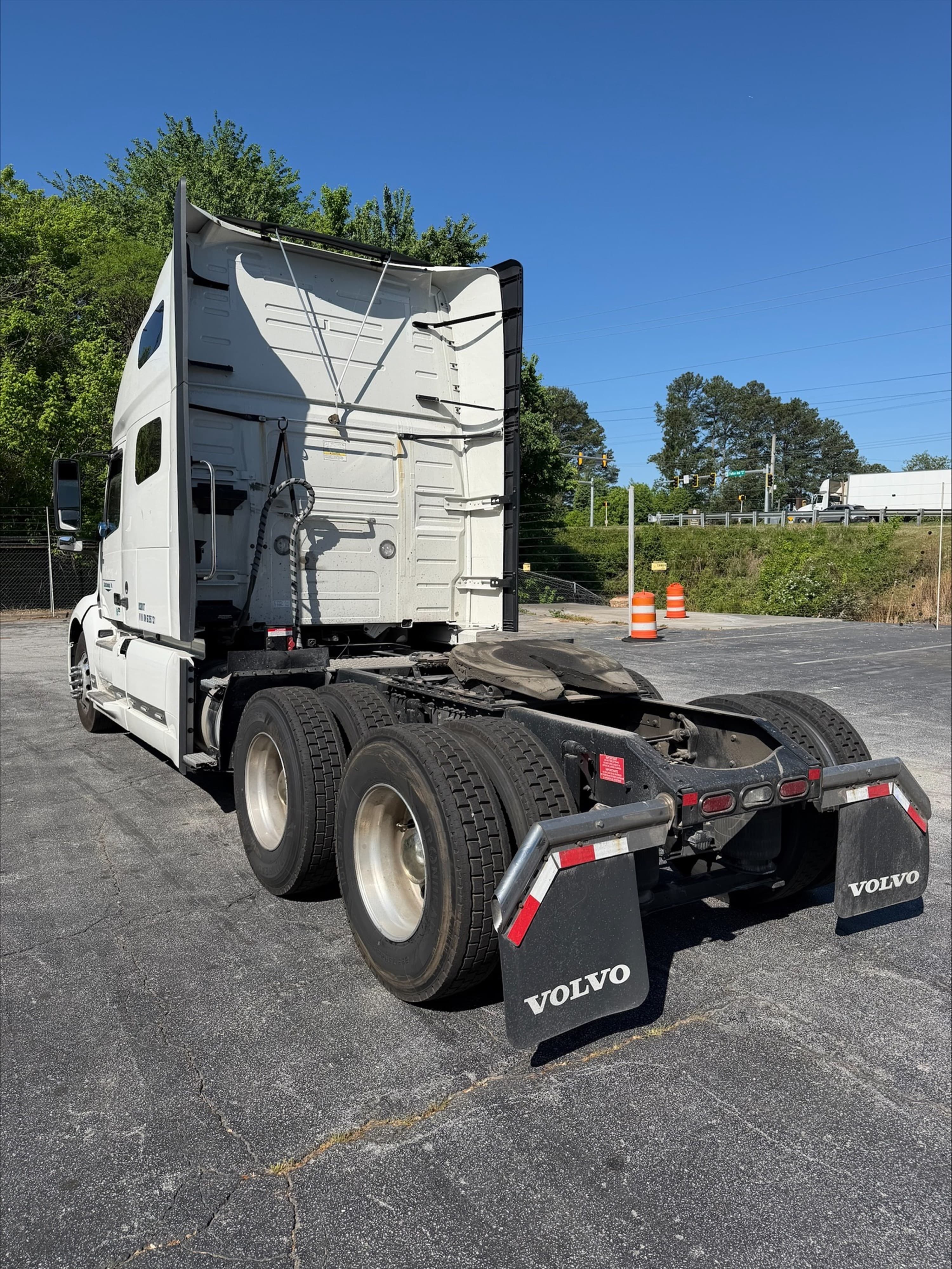 2024 Volvo VNL 760 — photo 3