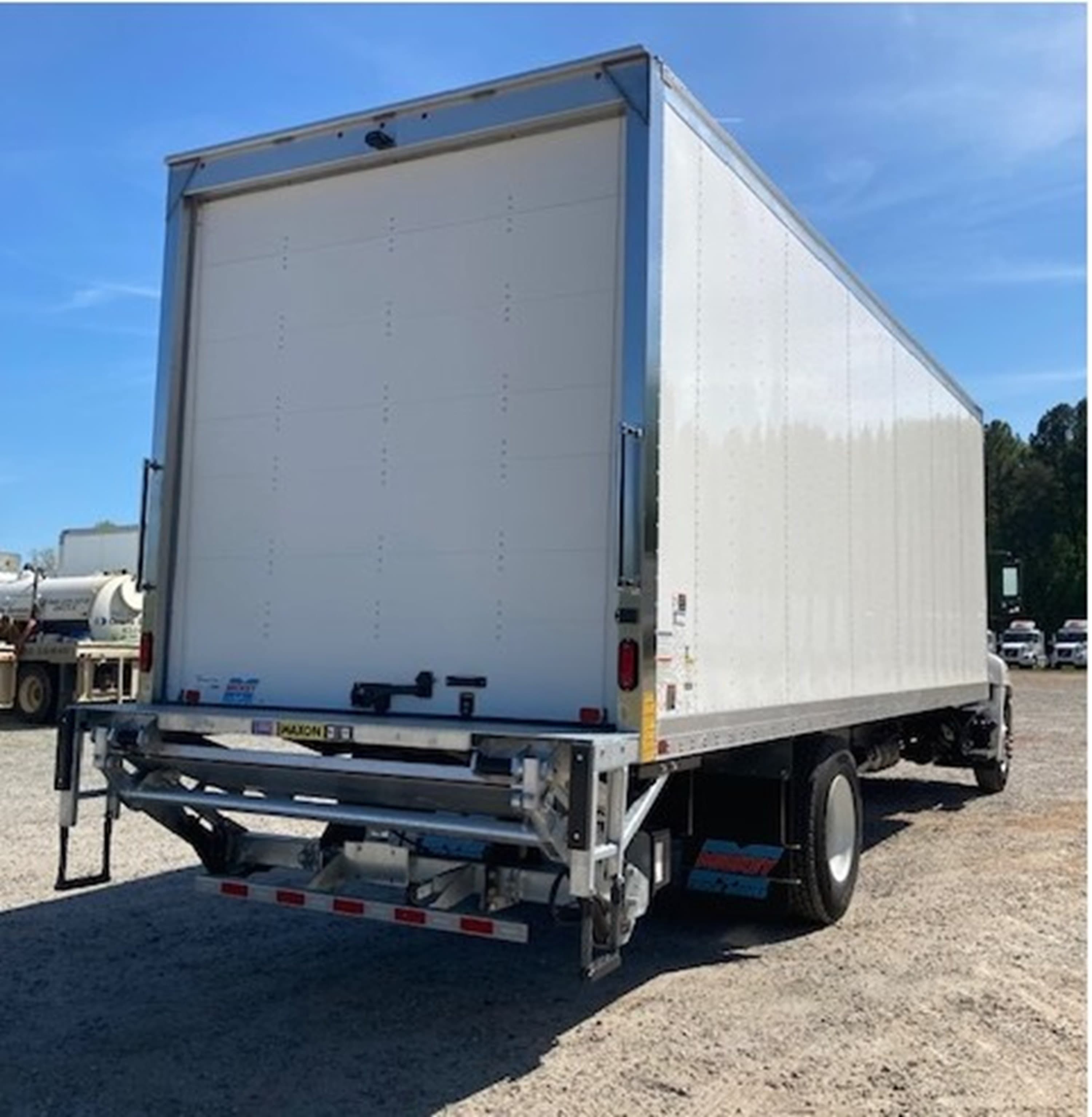 2026 Hino L6 — photo 4