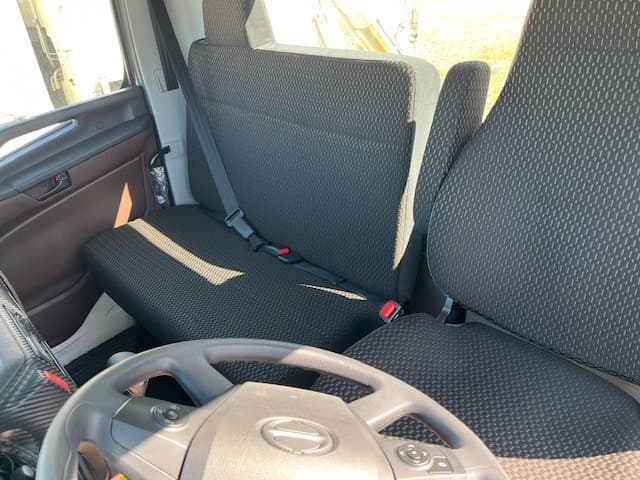 2026 Hino L6 — photo 6