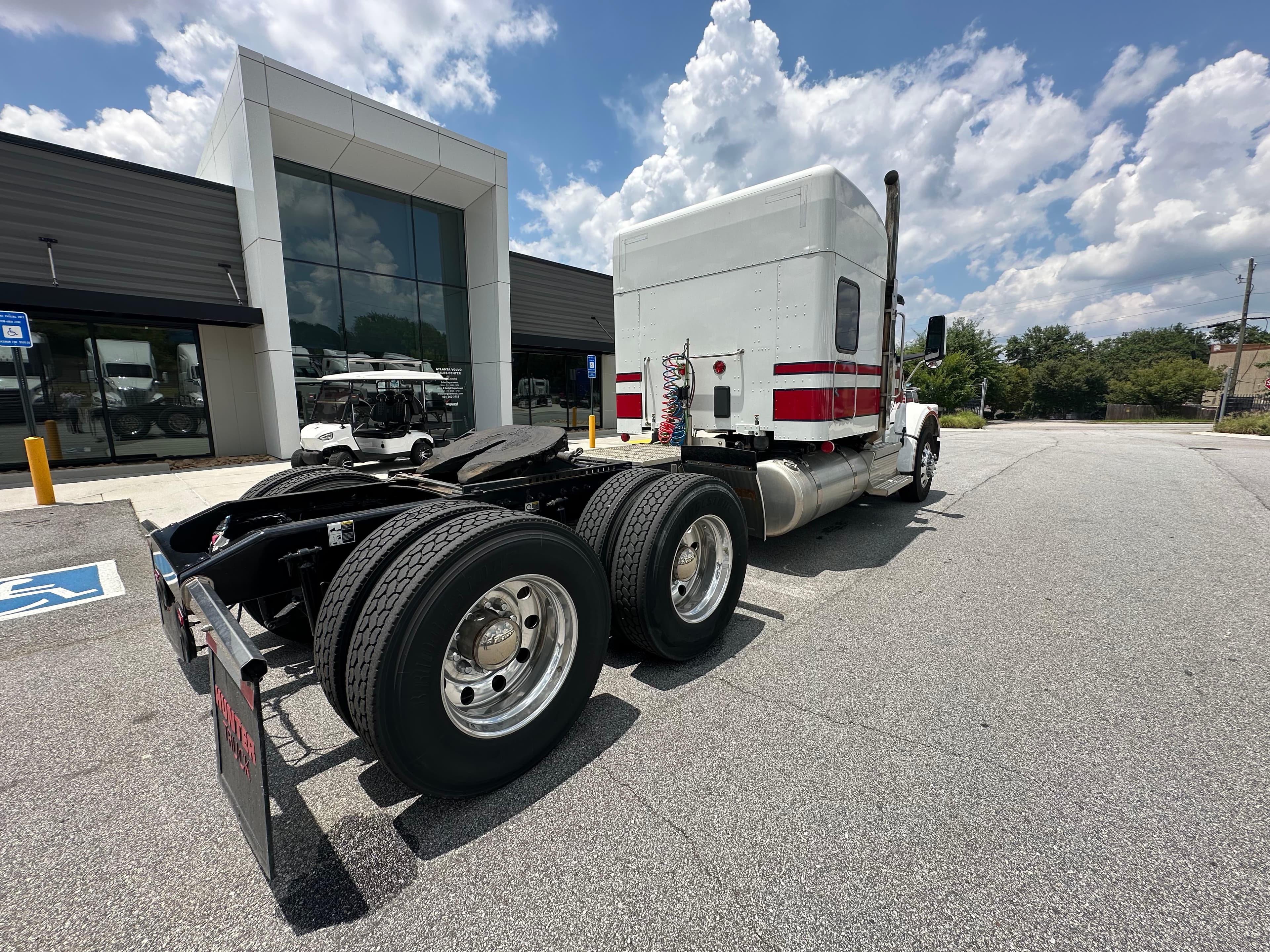 2022 Peterbilt 567 — photo 3