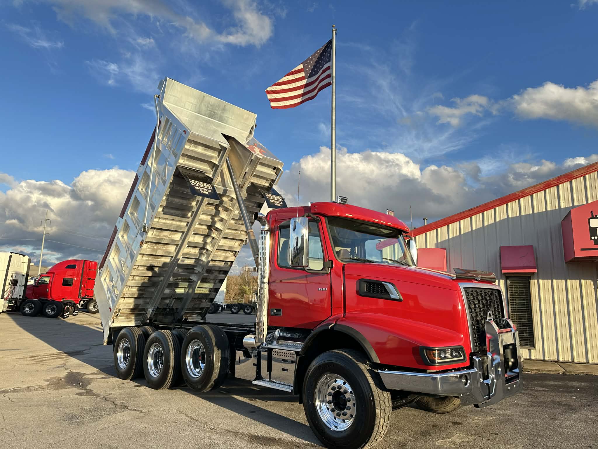 2023 Volvo — photo 13