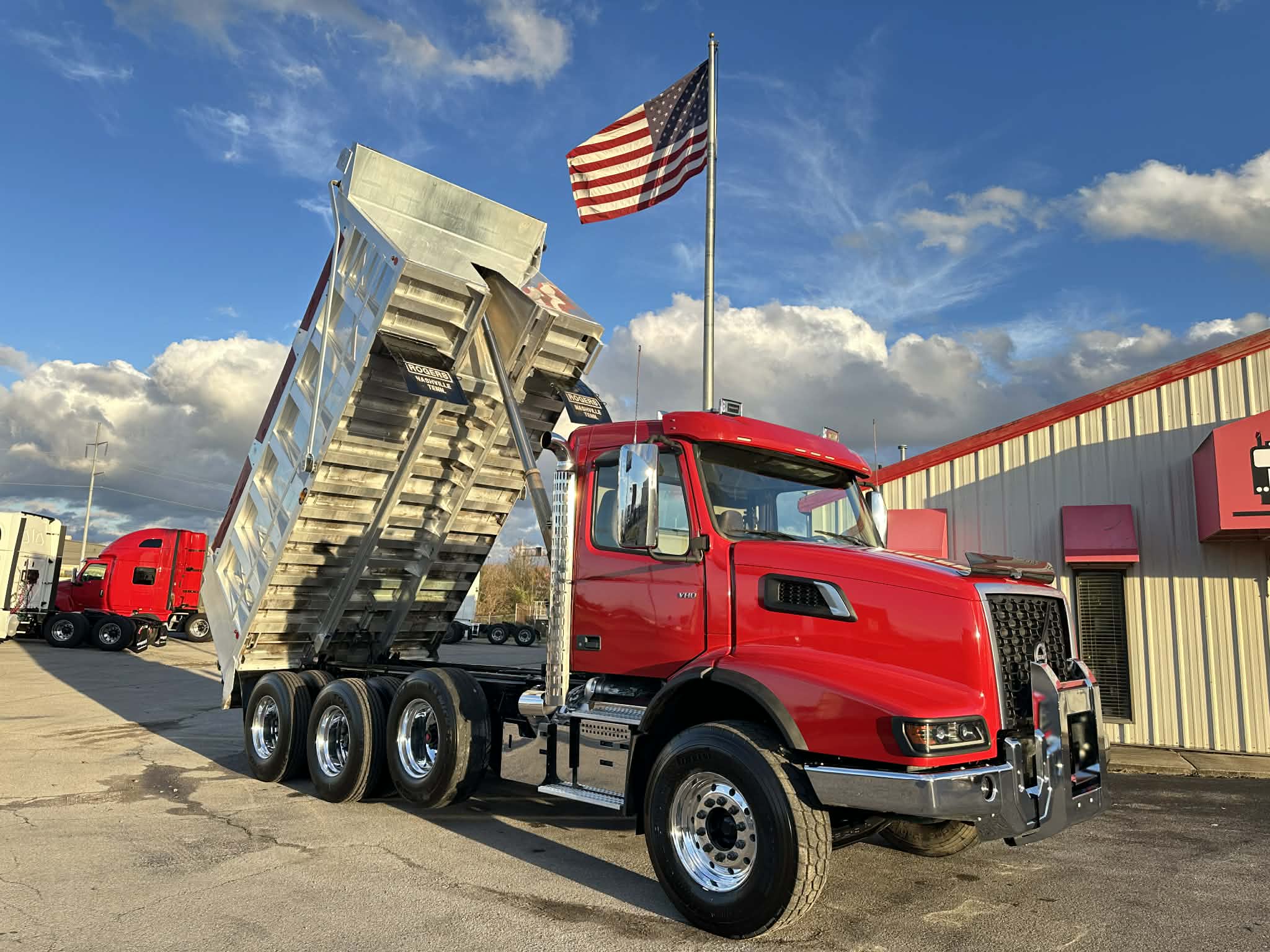 2023 Volvo — photo 14