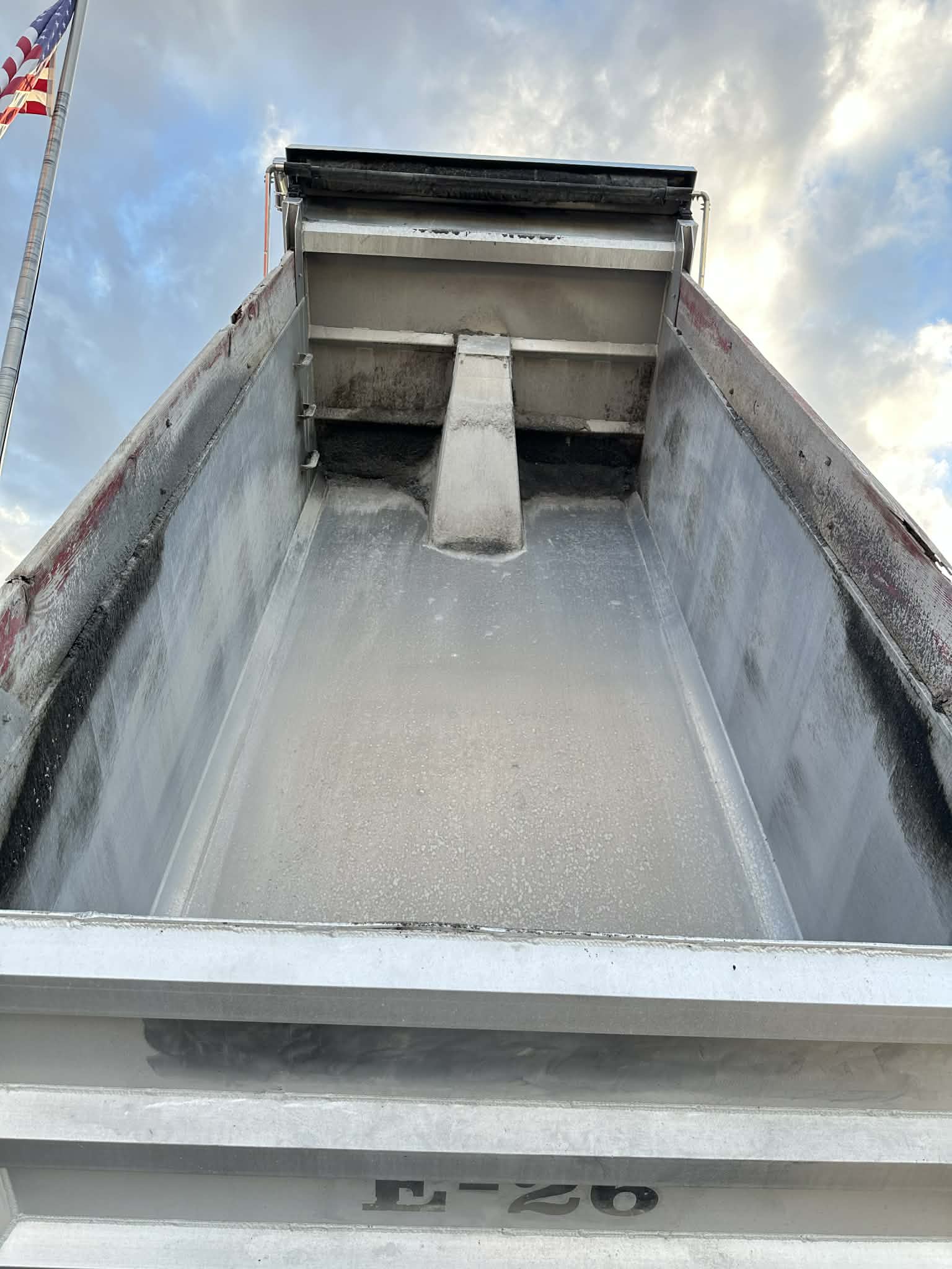 2023 Volvo — photo 18