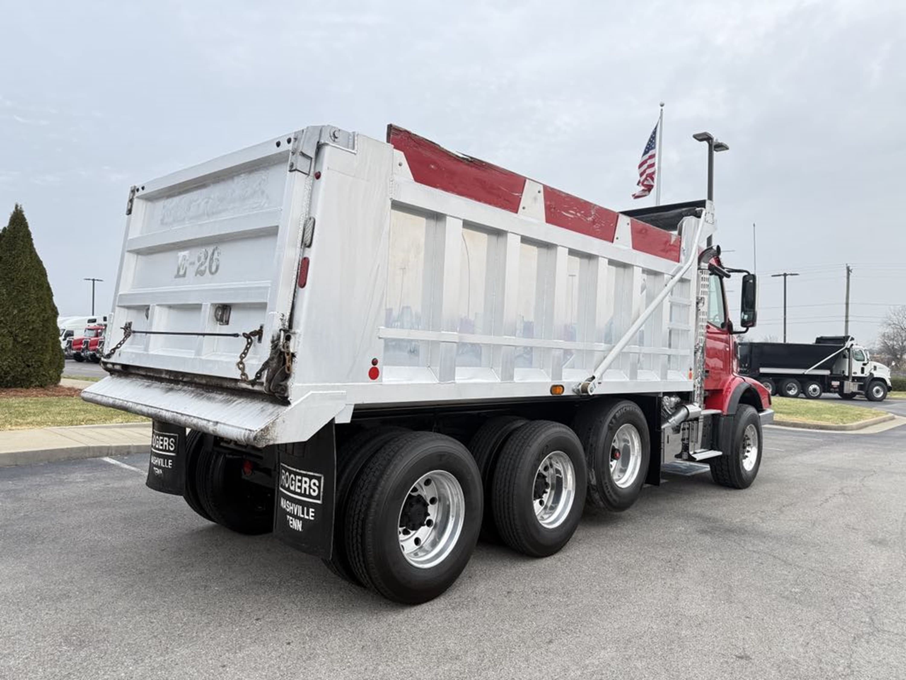 2023 Volvo — photo 3