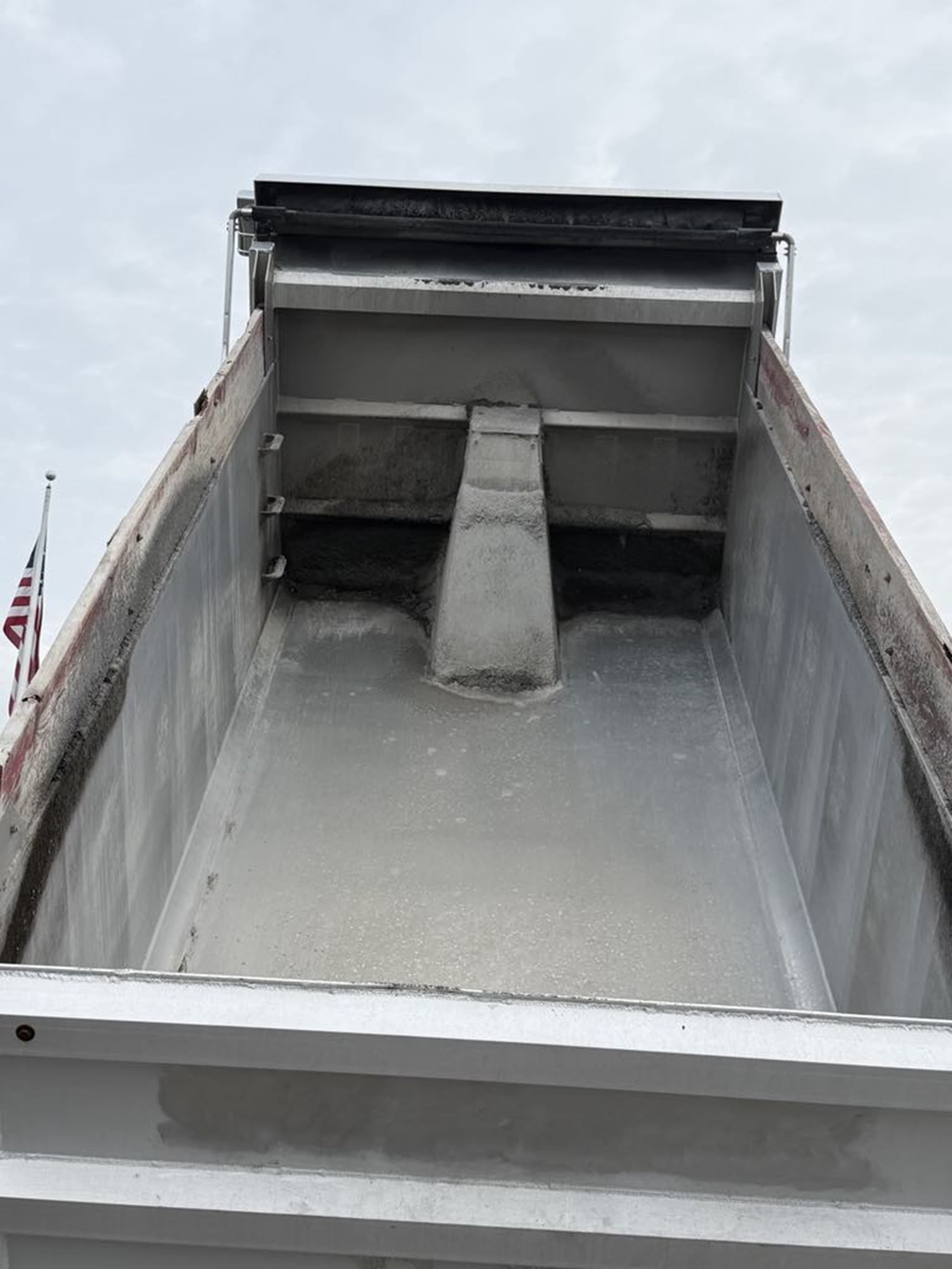 2023 Volvo — photo 18